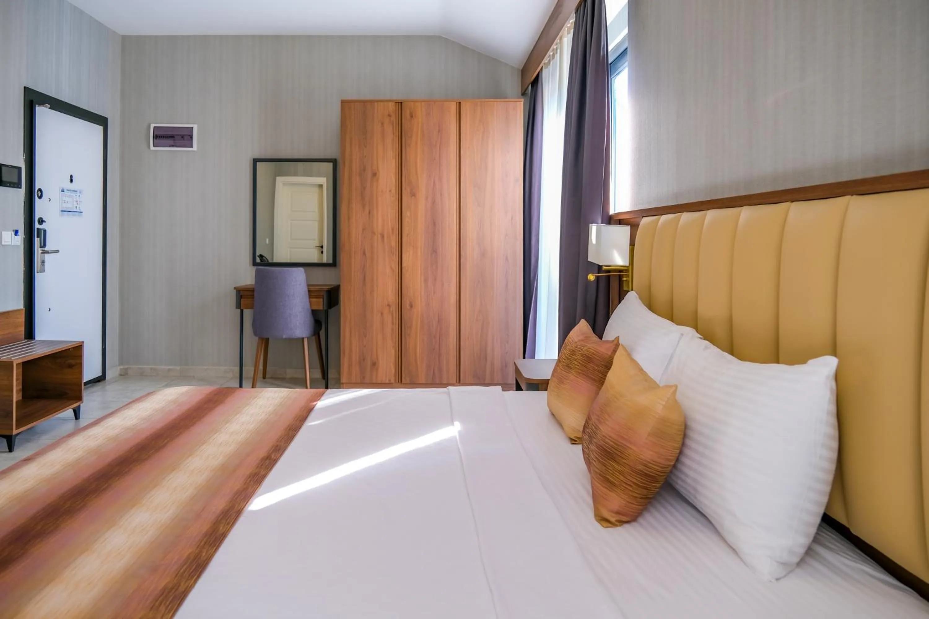 Bedroom, Bed in Days Inn by Wyndham Alanya