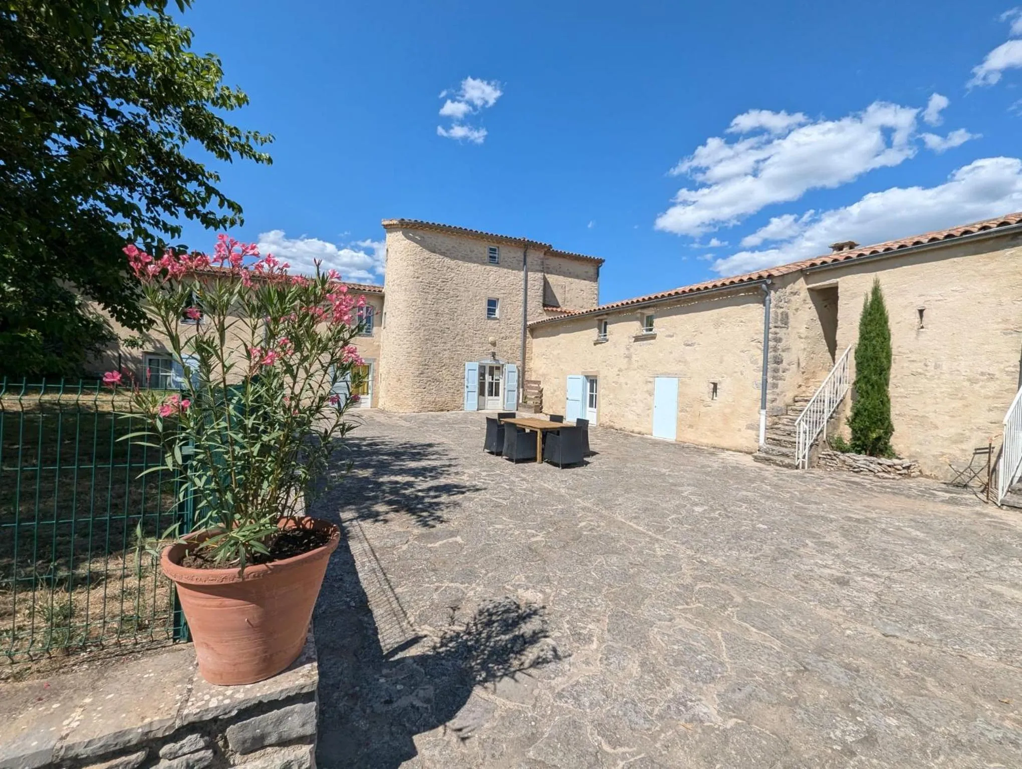 Property building in Mas De Baumes