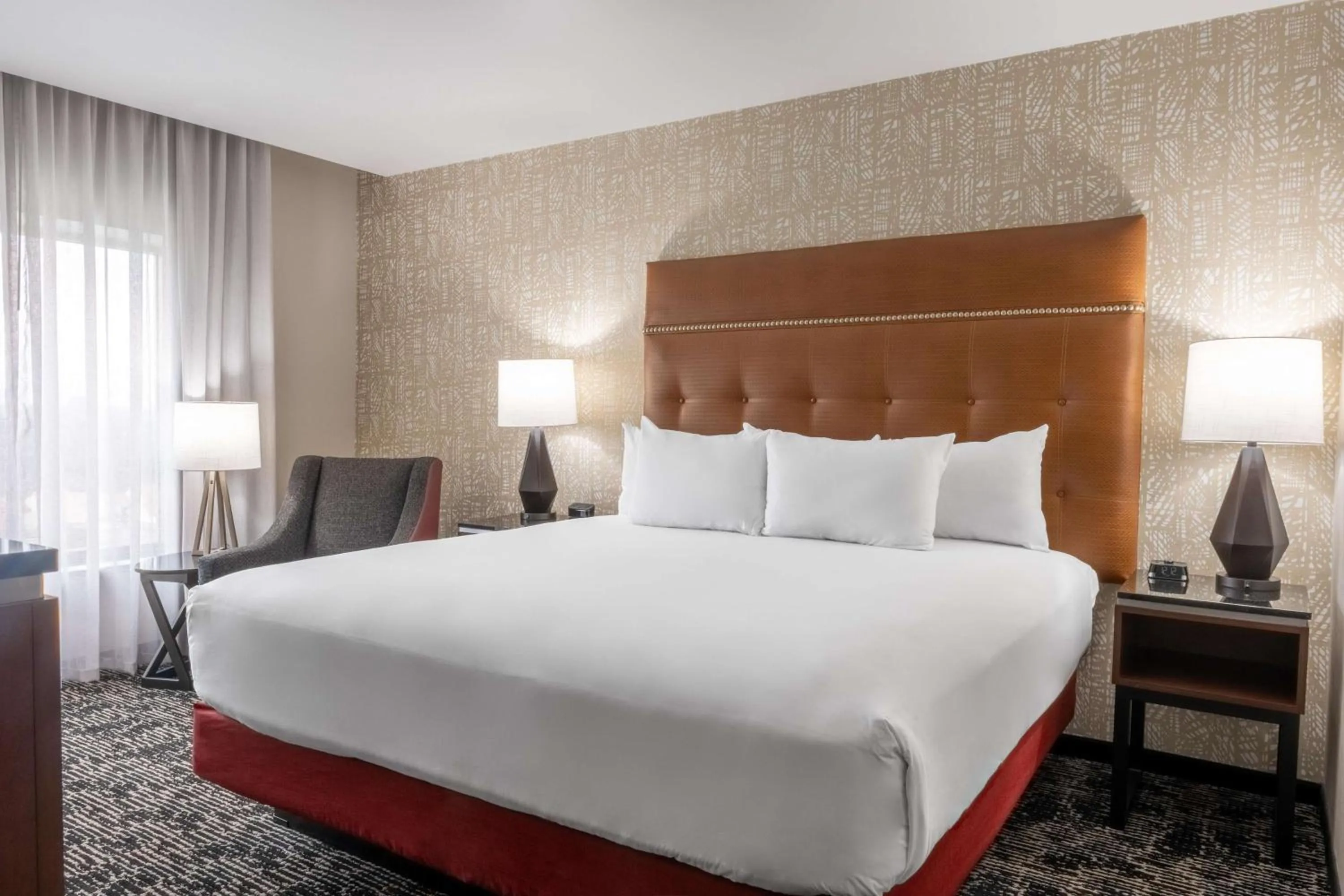 Bedroom, Bed in Drury Plaza Hotel College Station