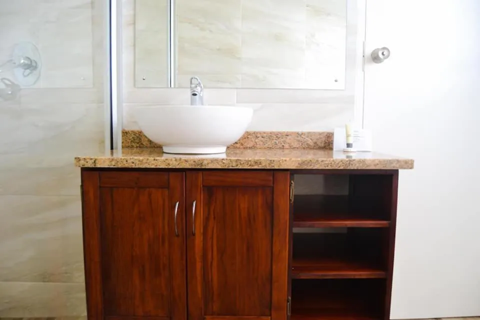 Bathroom in Pemabwe Guest Lodge