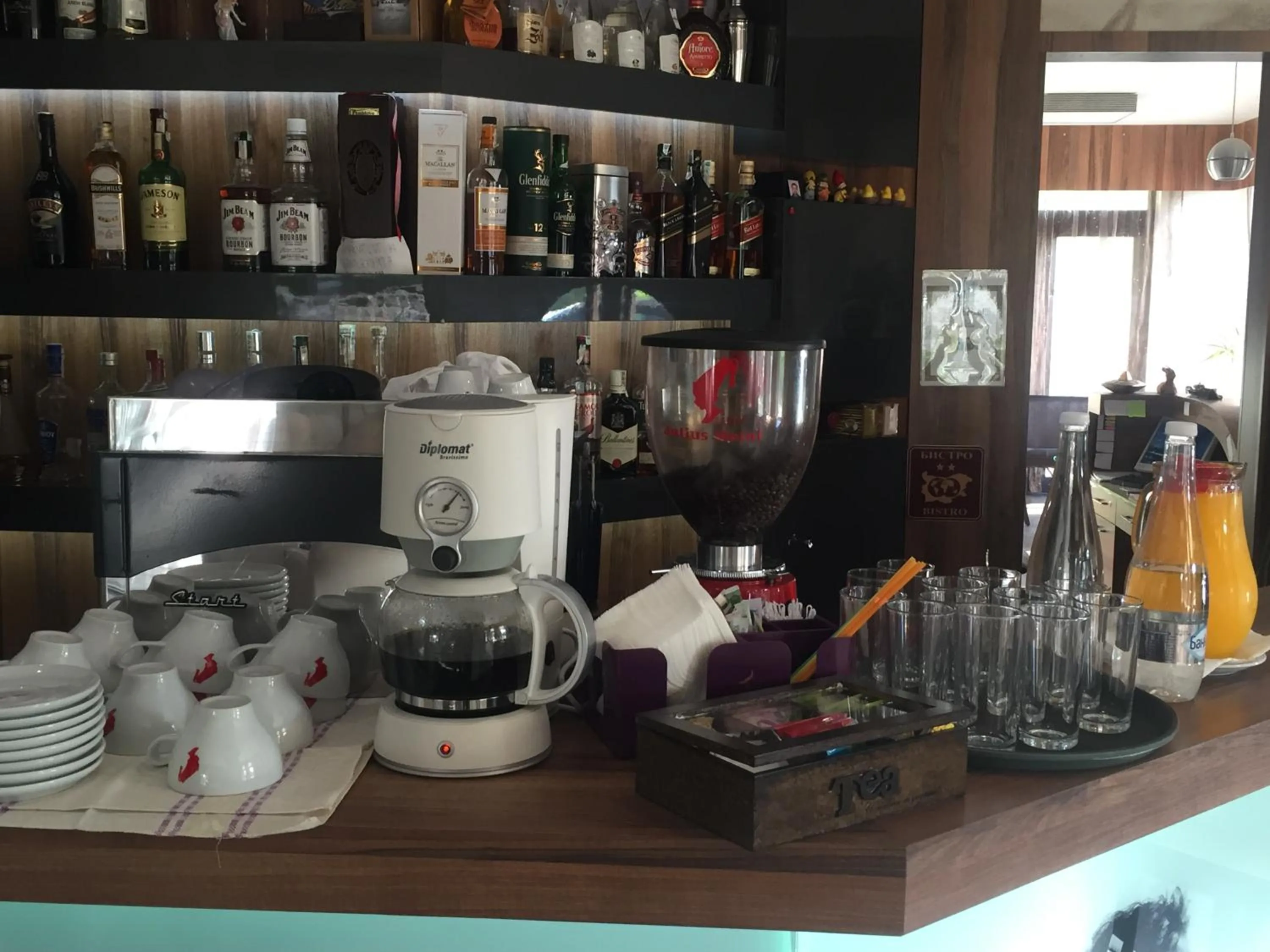 Buffet breakfast in Milano Hotel