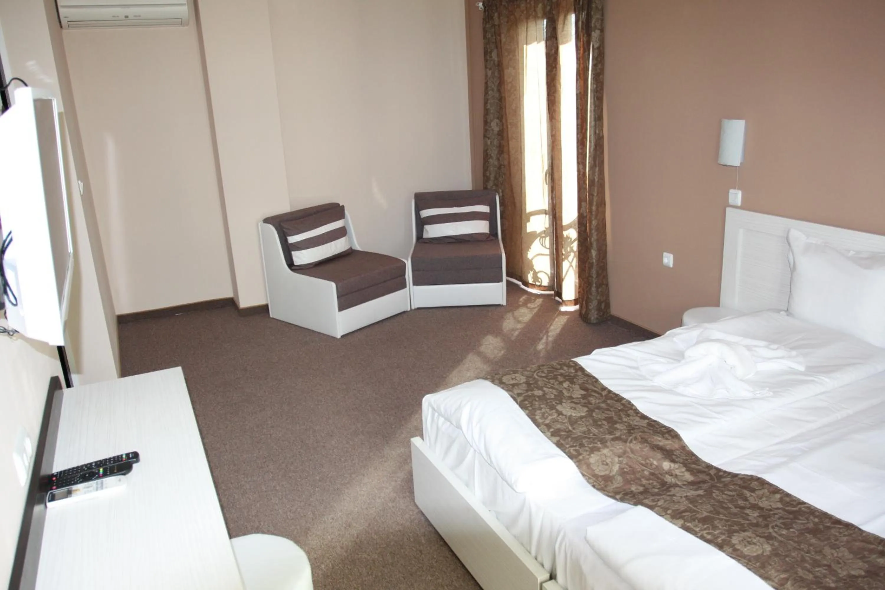 Bedroom, Bed in Milano Hotel