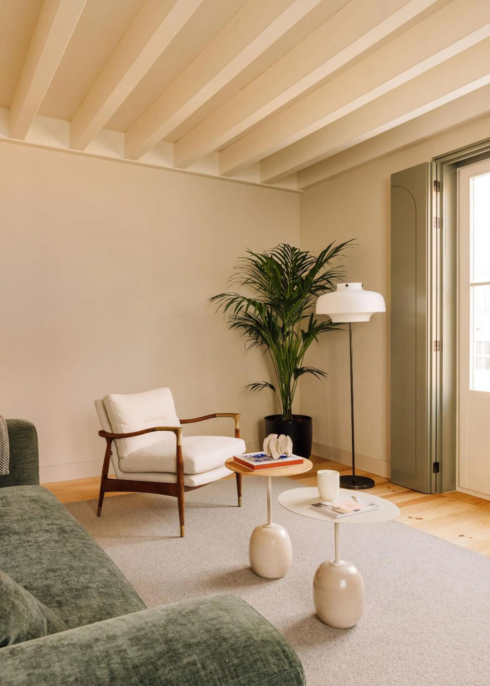 Living room in The Verse