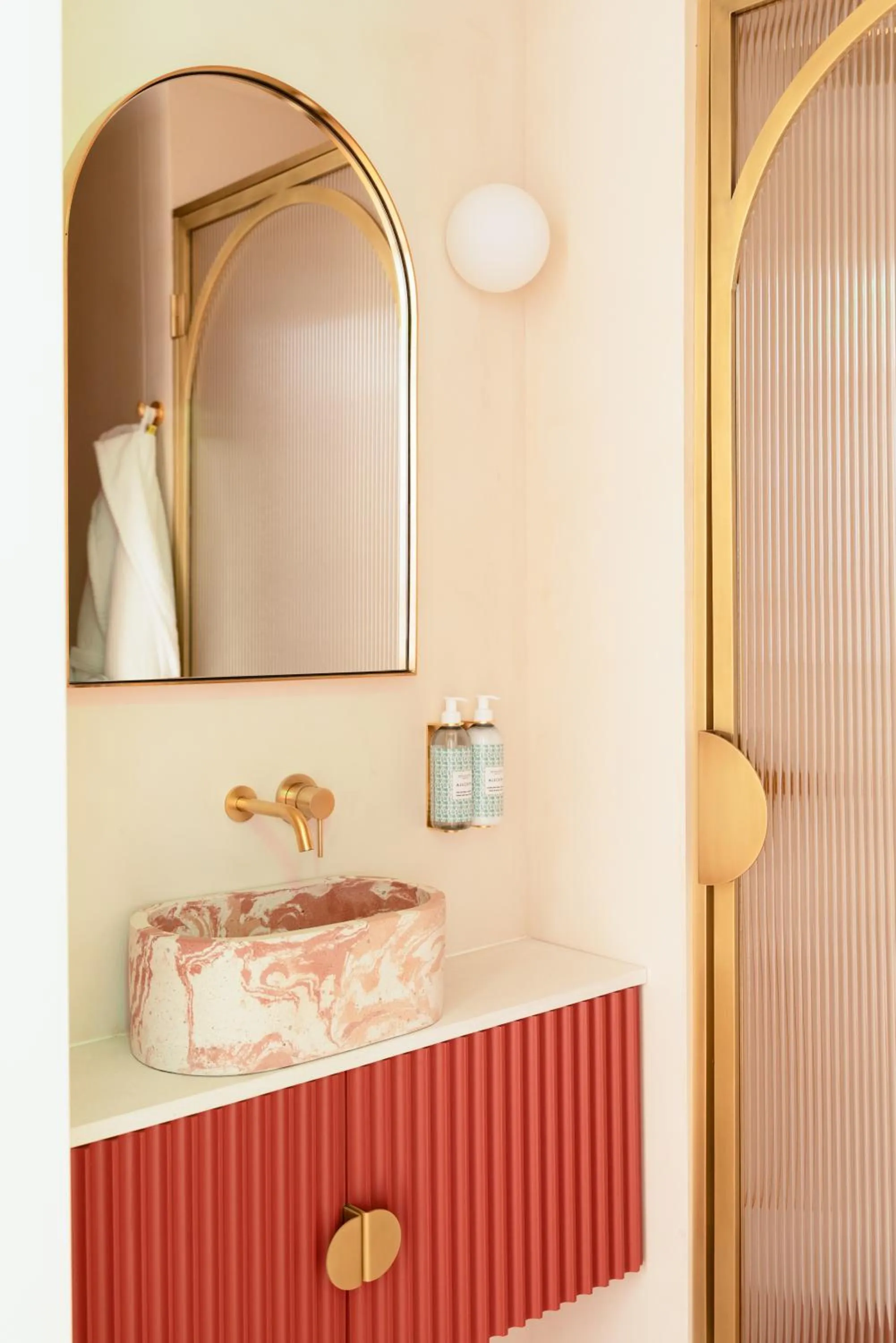 Bathroom in The Verse