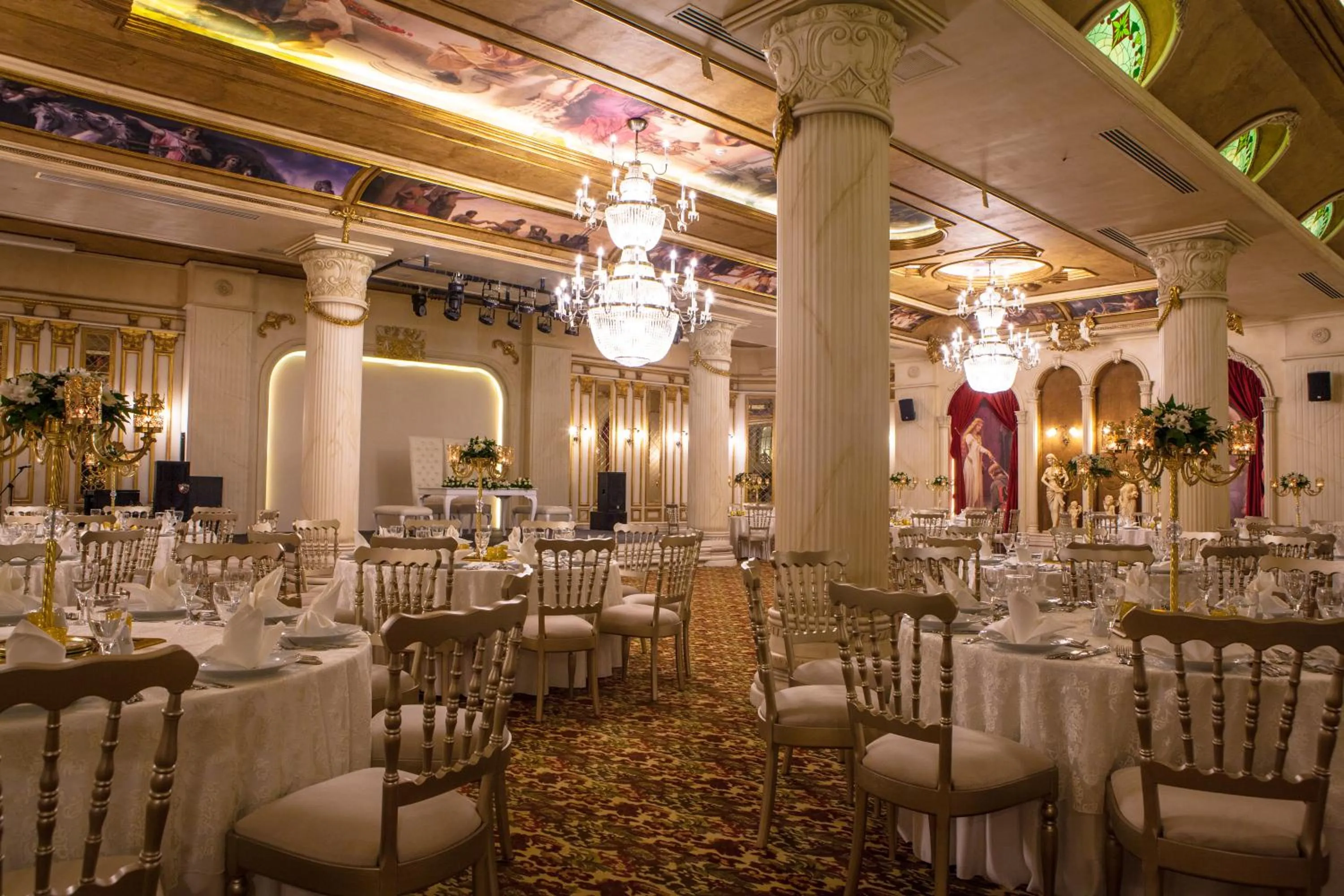 Restaurant/places to eat in Raymar Hotels Ankara