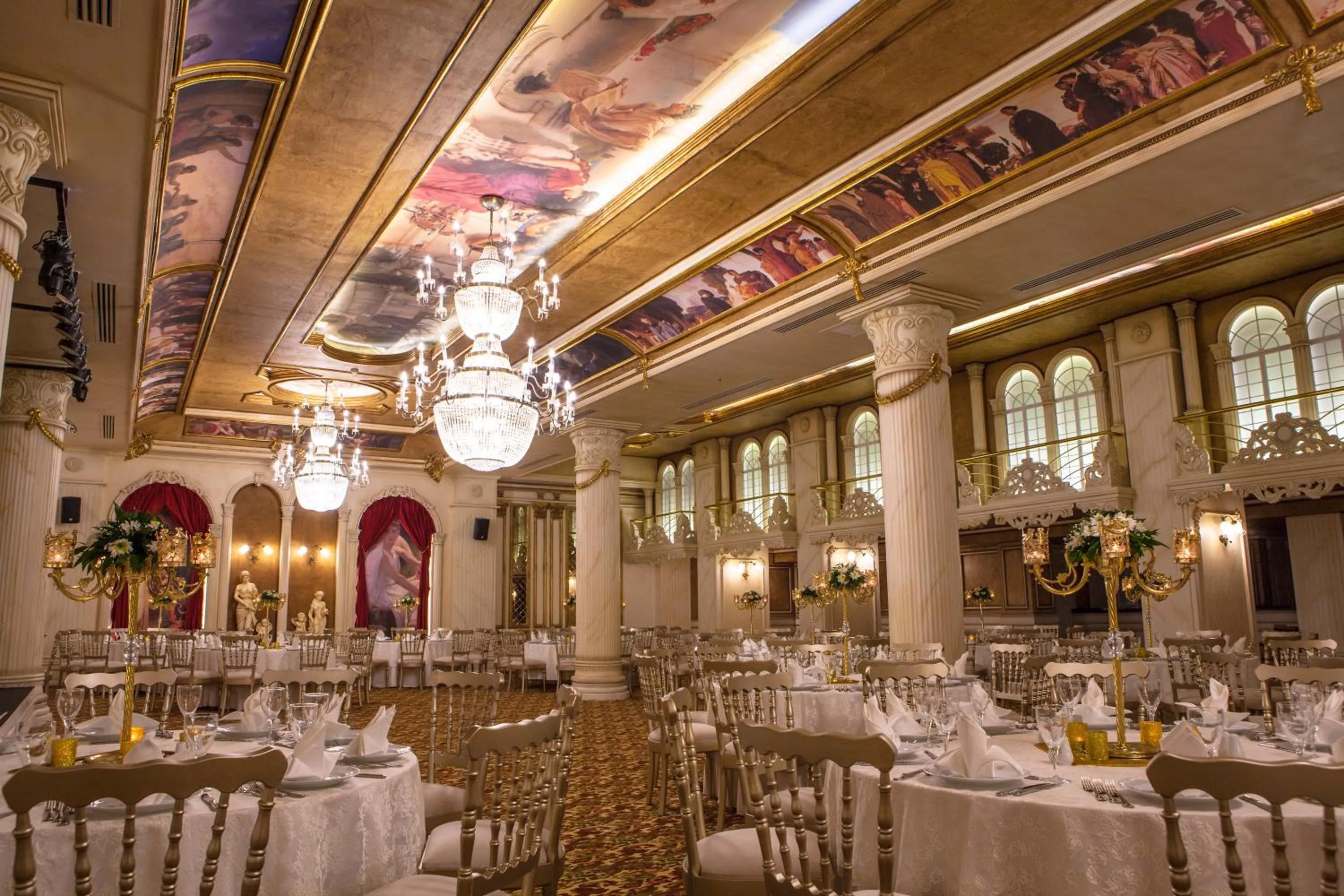 Restaurant/places to eat in Raymar Hotels Ankara