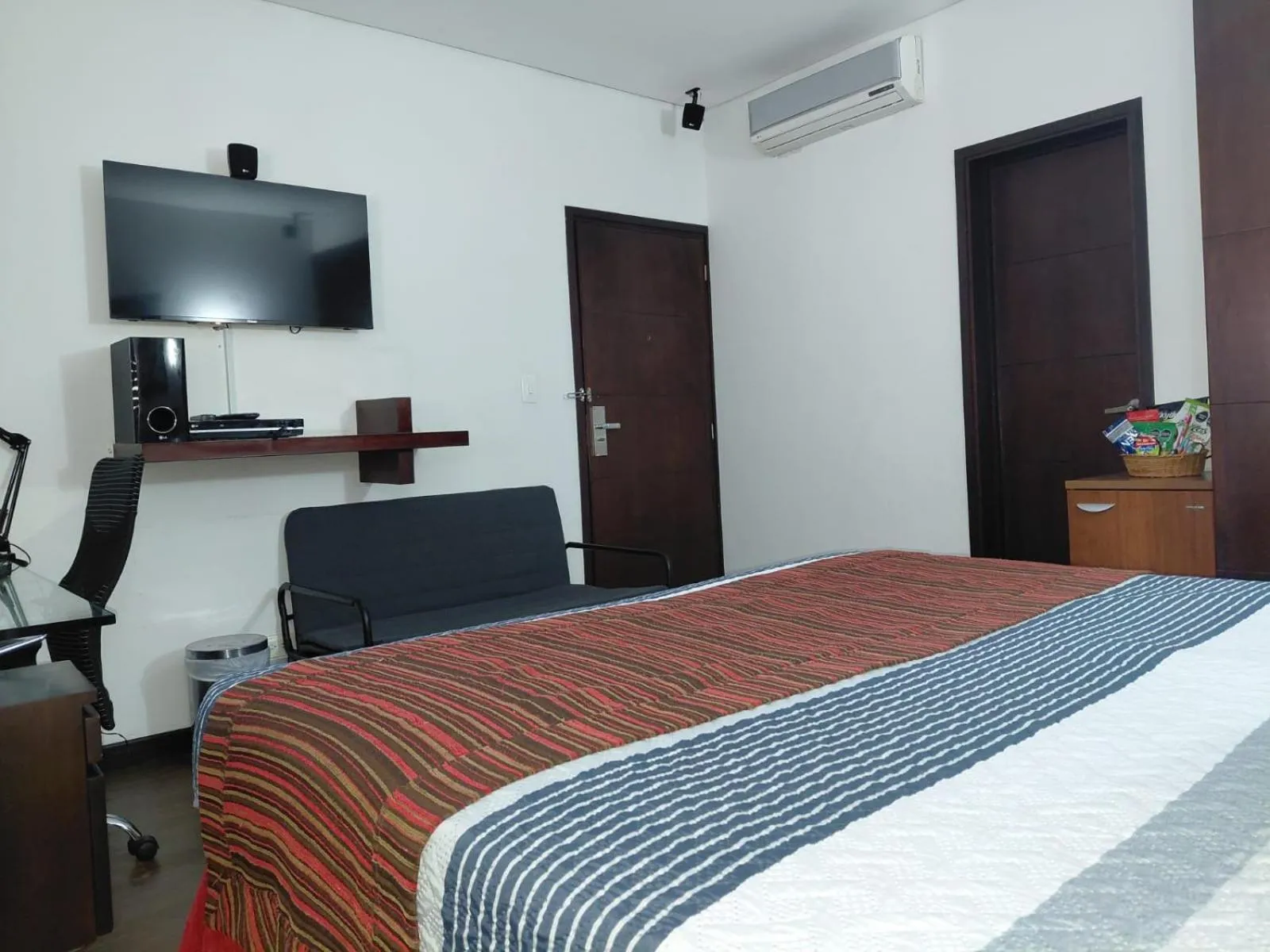 Bedroom, Bed in HBCF Hotel Boutique Casa Farallones de Santiago de Cali