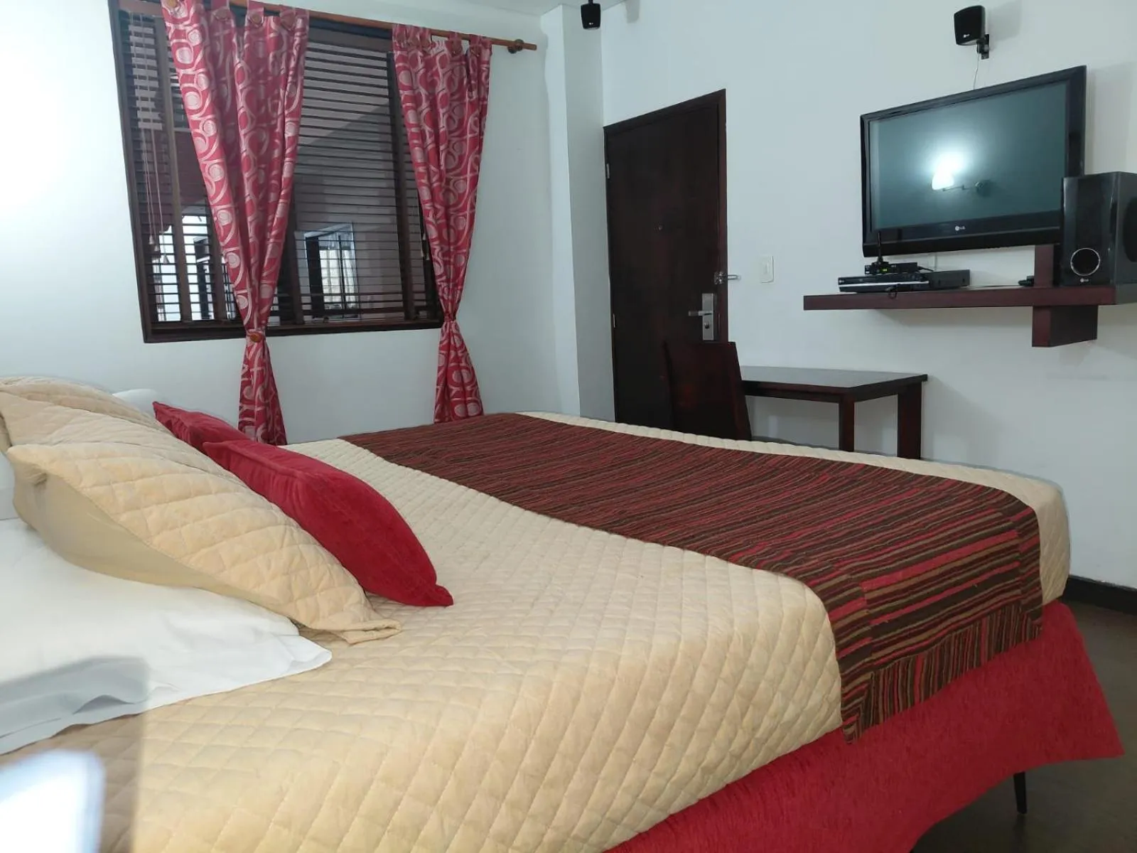 Bedroom, Bed in HBCF Hotel Boutique Casa Farallones de Santiago de Cali