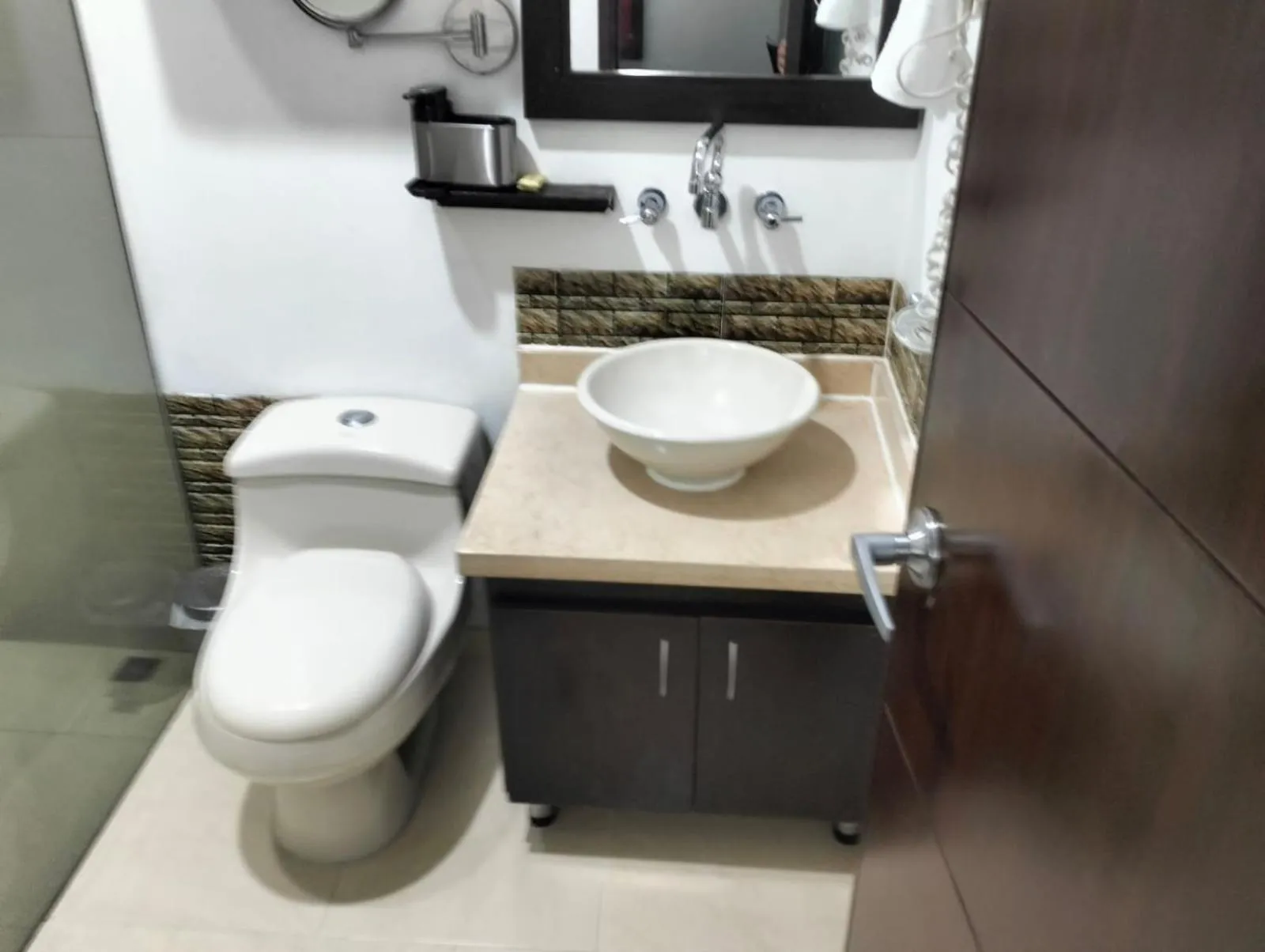 Toilet in HBCF Hotel Boutique Casa Farallones de Santiago de Cali