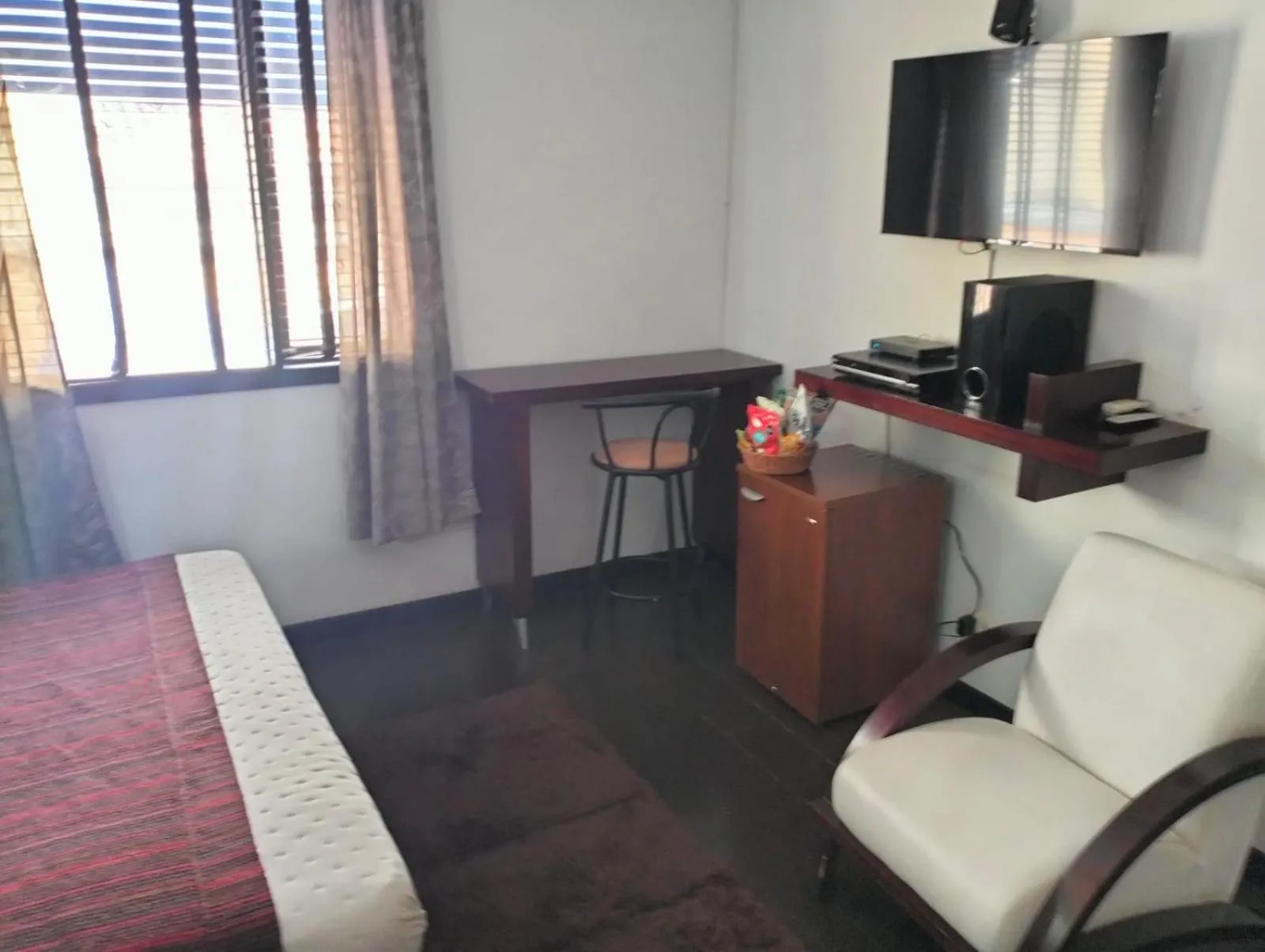 TV and multimedia in HBCF Hotel Boutique Casa Farallones de Santiago de Cali