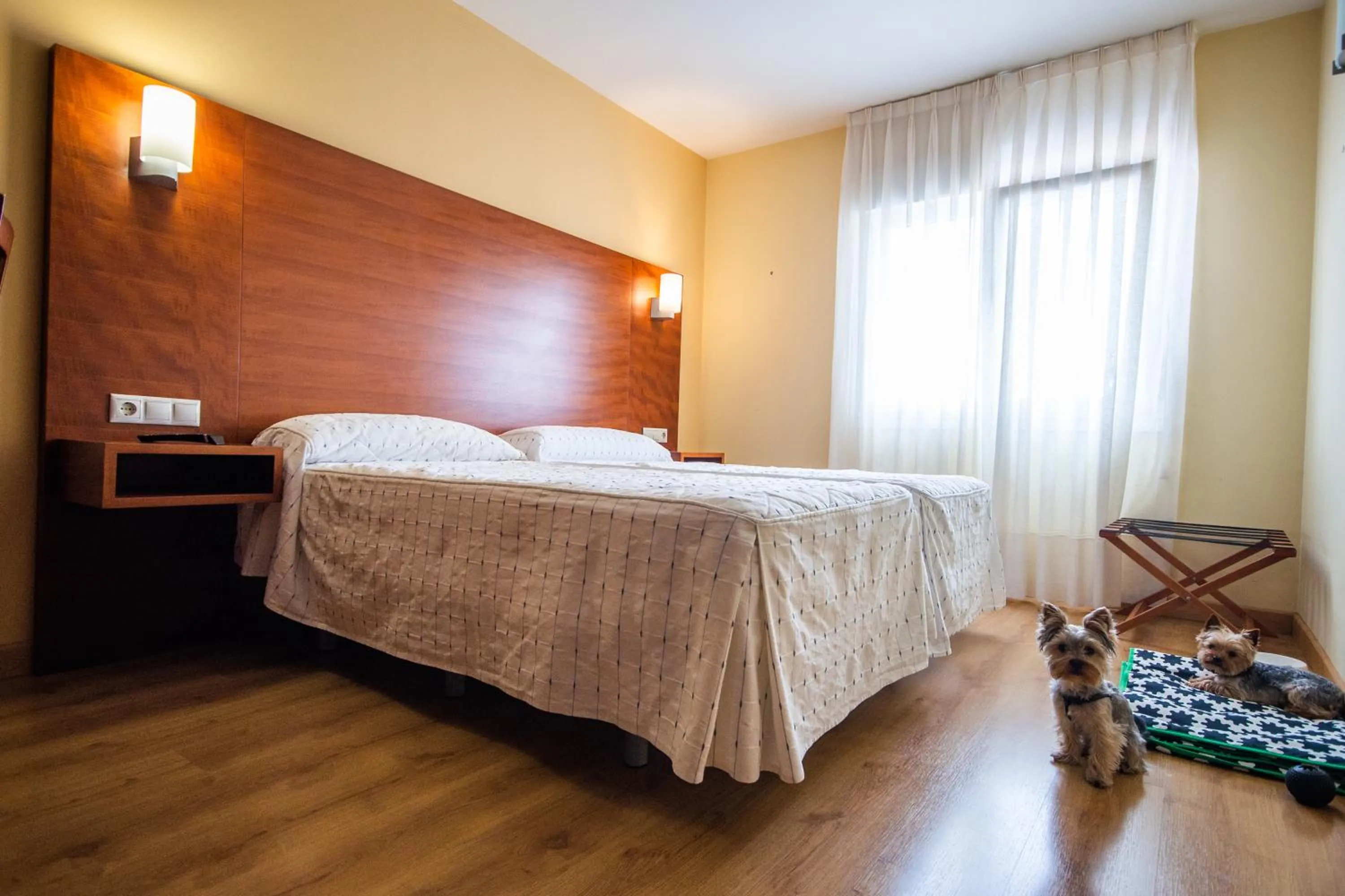 Bed in Pension Viella Asturias