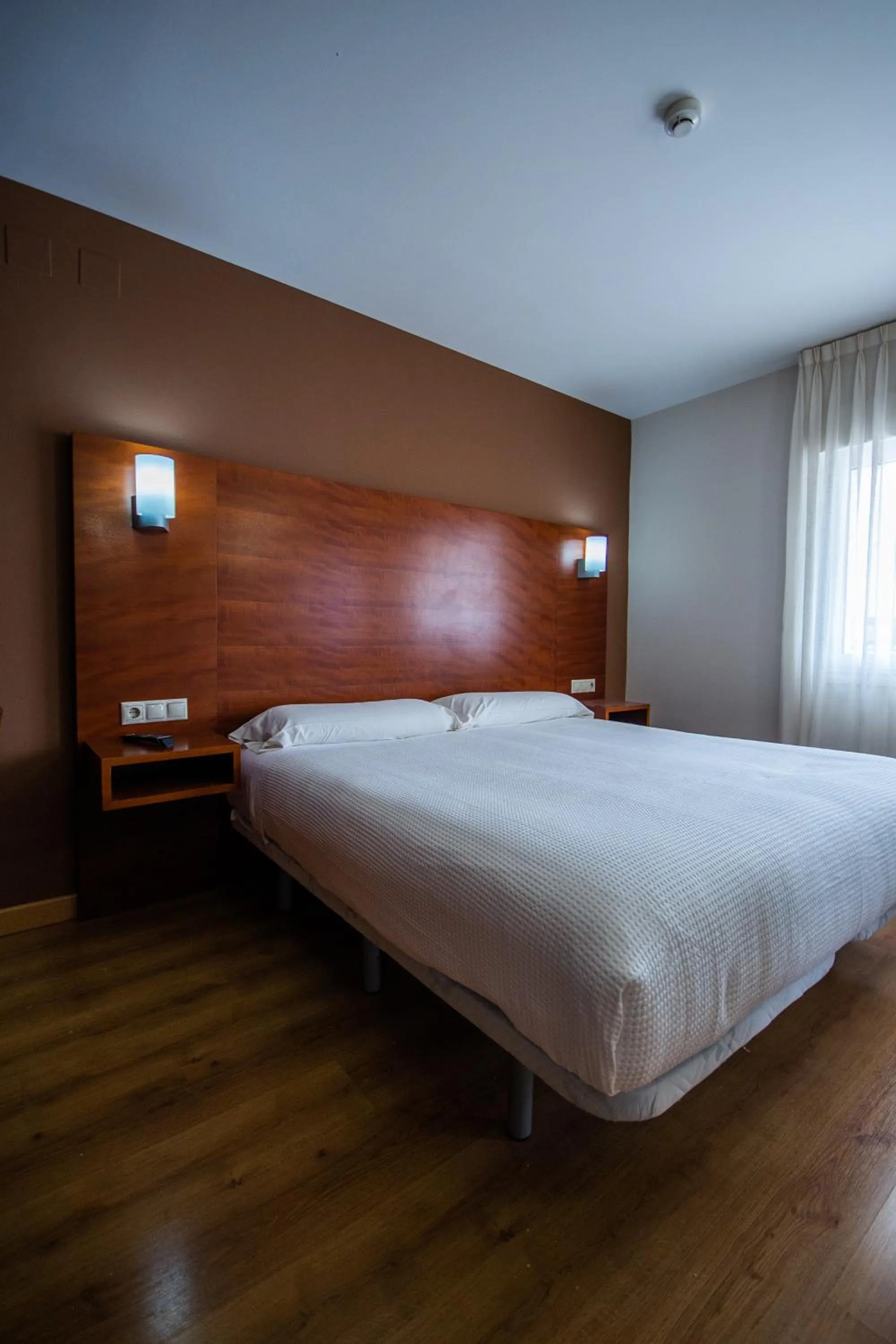 Bed in Pension Viella Asturias