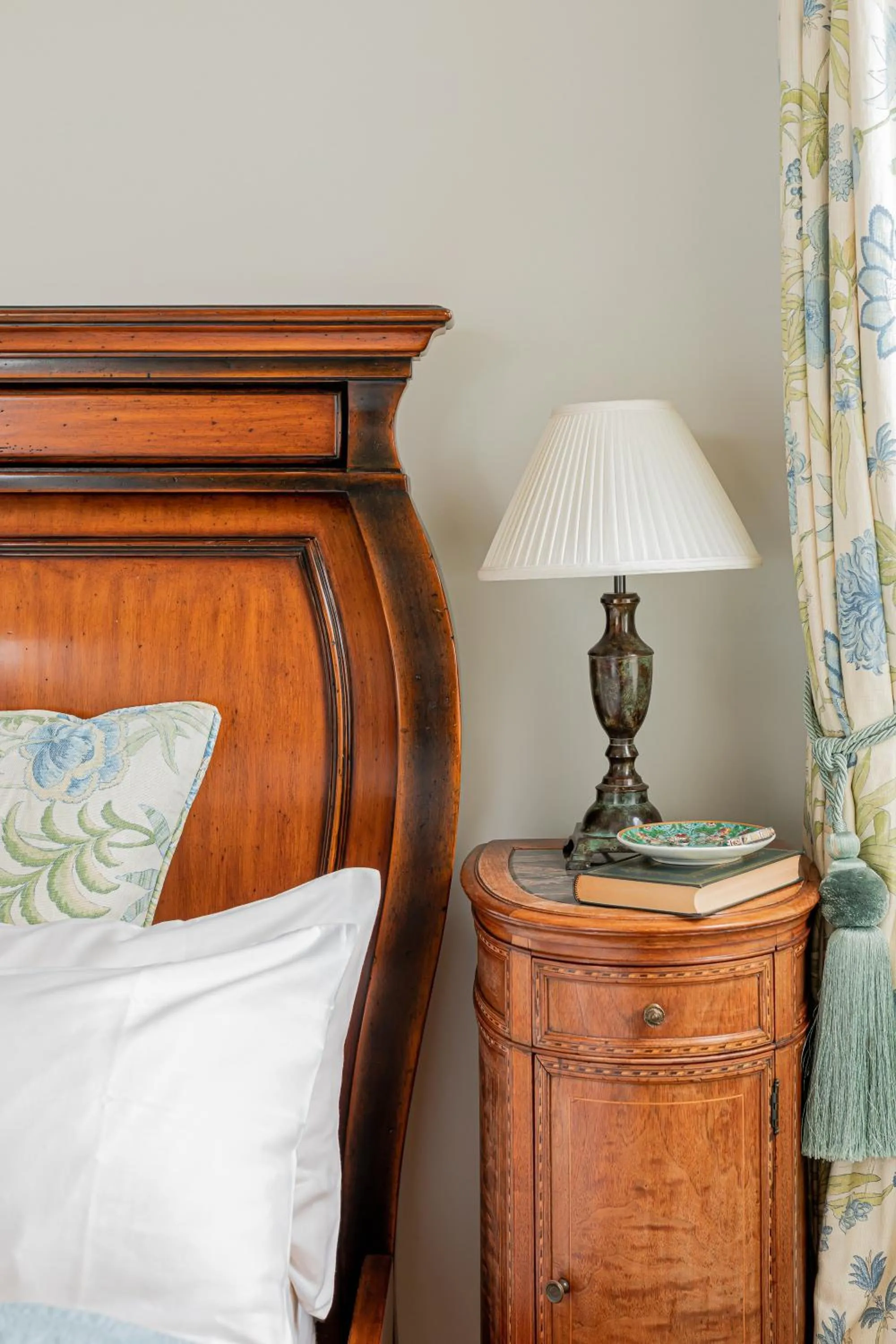 Bed in Screebe House