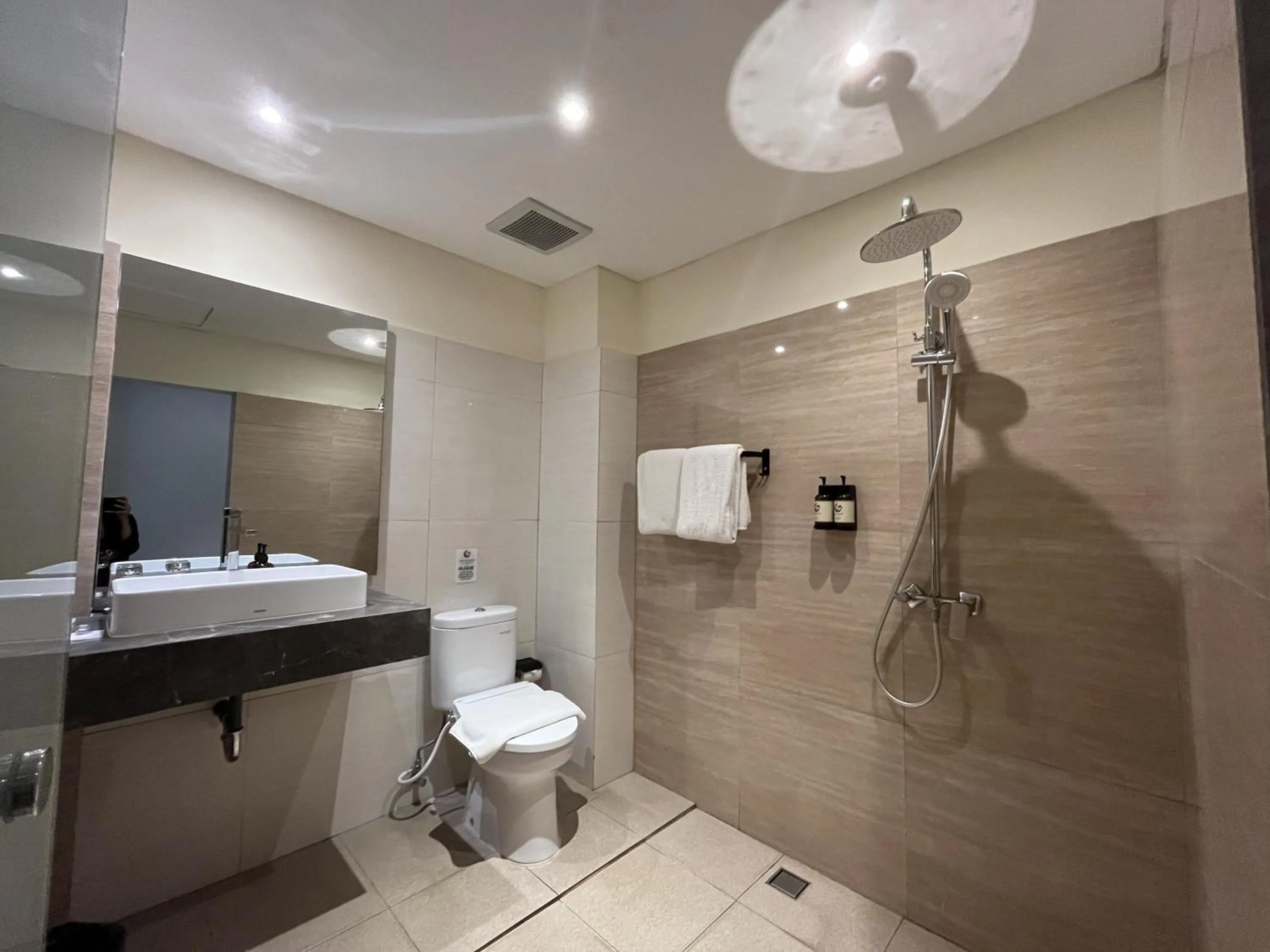 Shower in Lovina Haven Boutique Resort