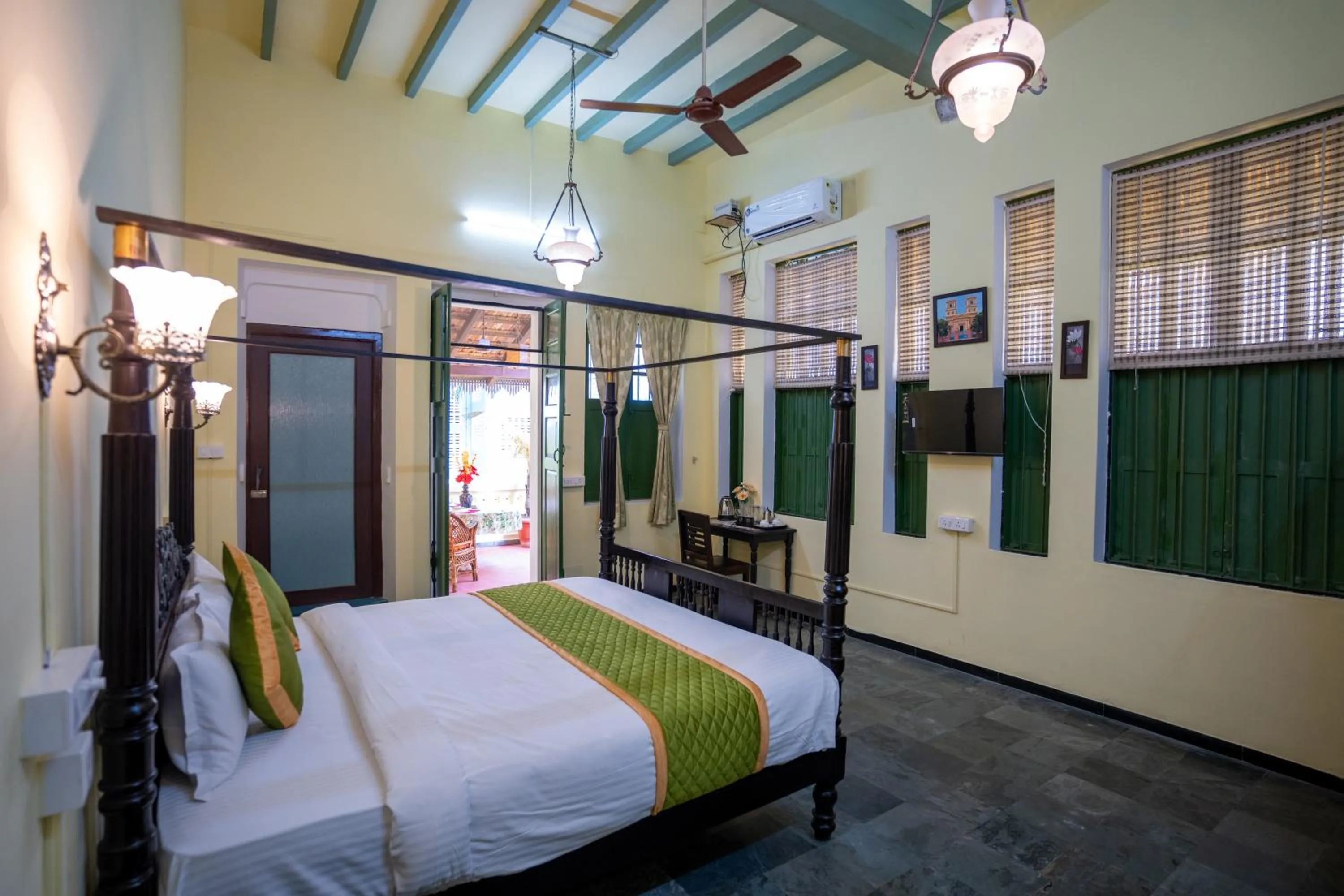 Bedroom in Luigi Villa