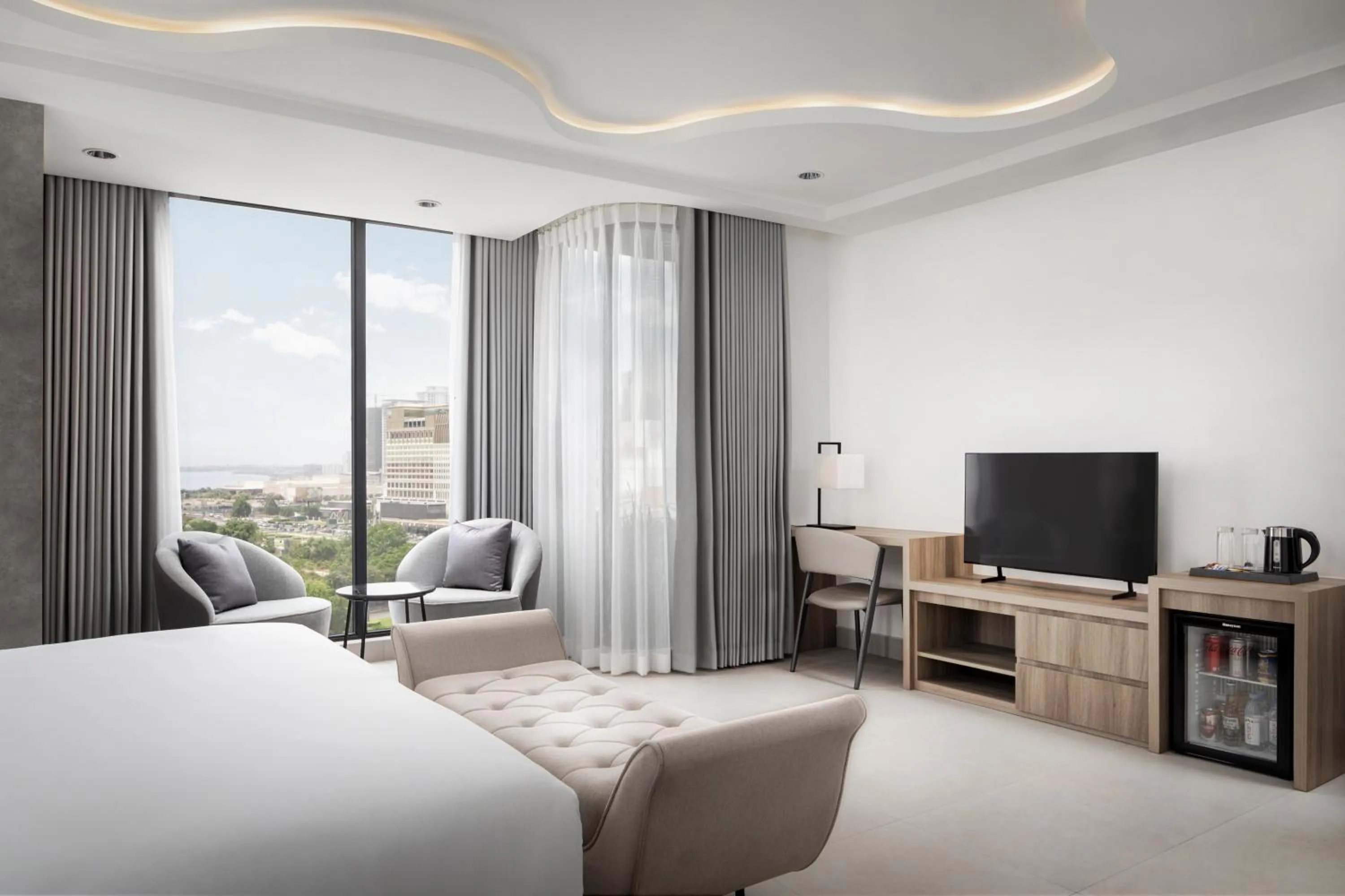 TV and multimedia, Bed in Chaiya Palace Hotel