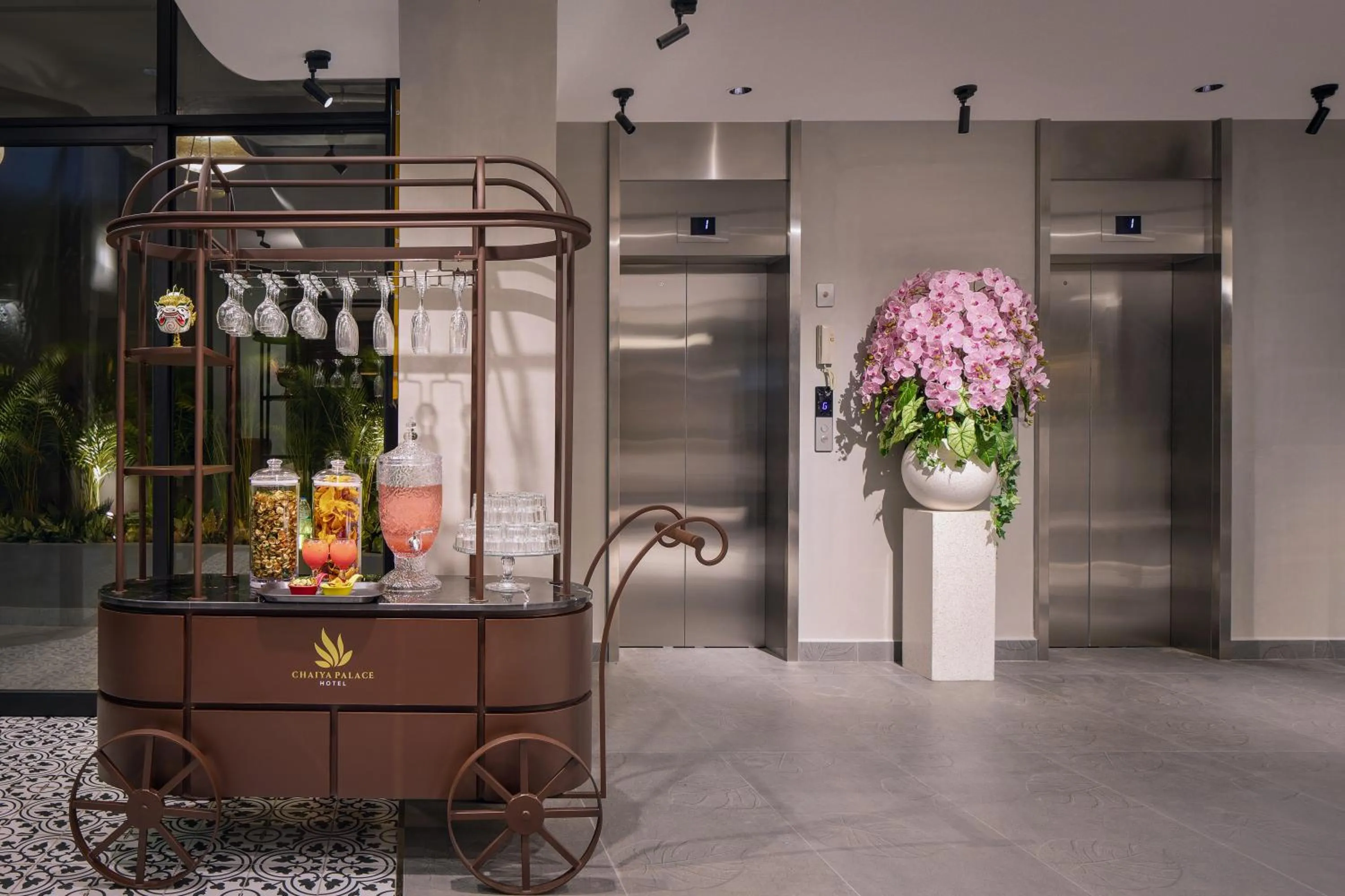 Food and drinks in Chaiya Palace Hotel