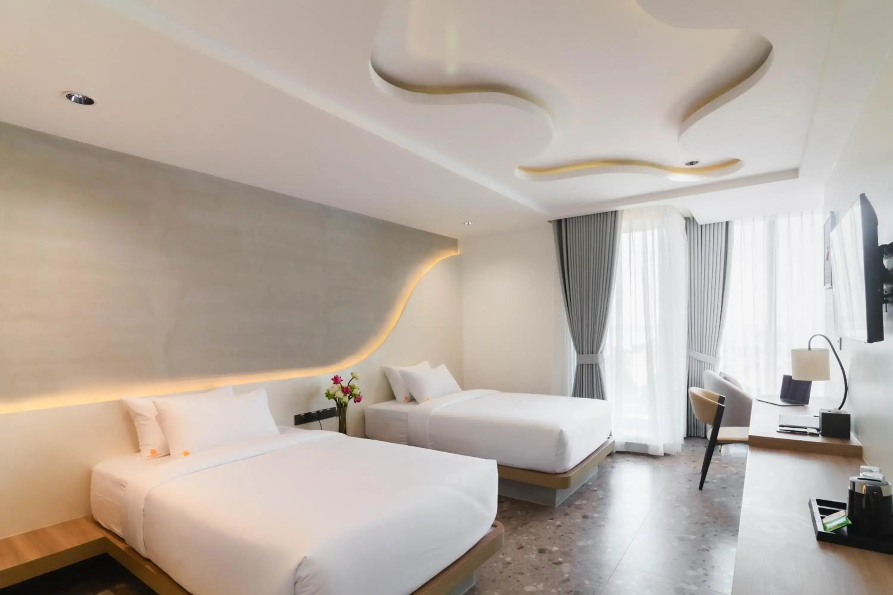 Premier Deluxe Triple Room in Chaiya Palace Hotel Premier Deluxe Triple Room in Chaiya Palace Hotel