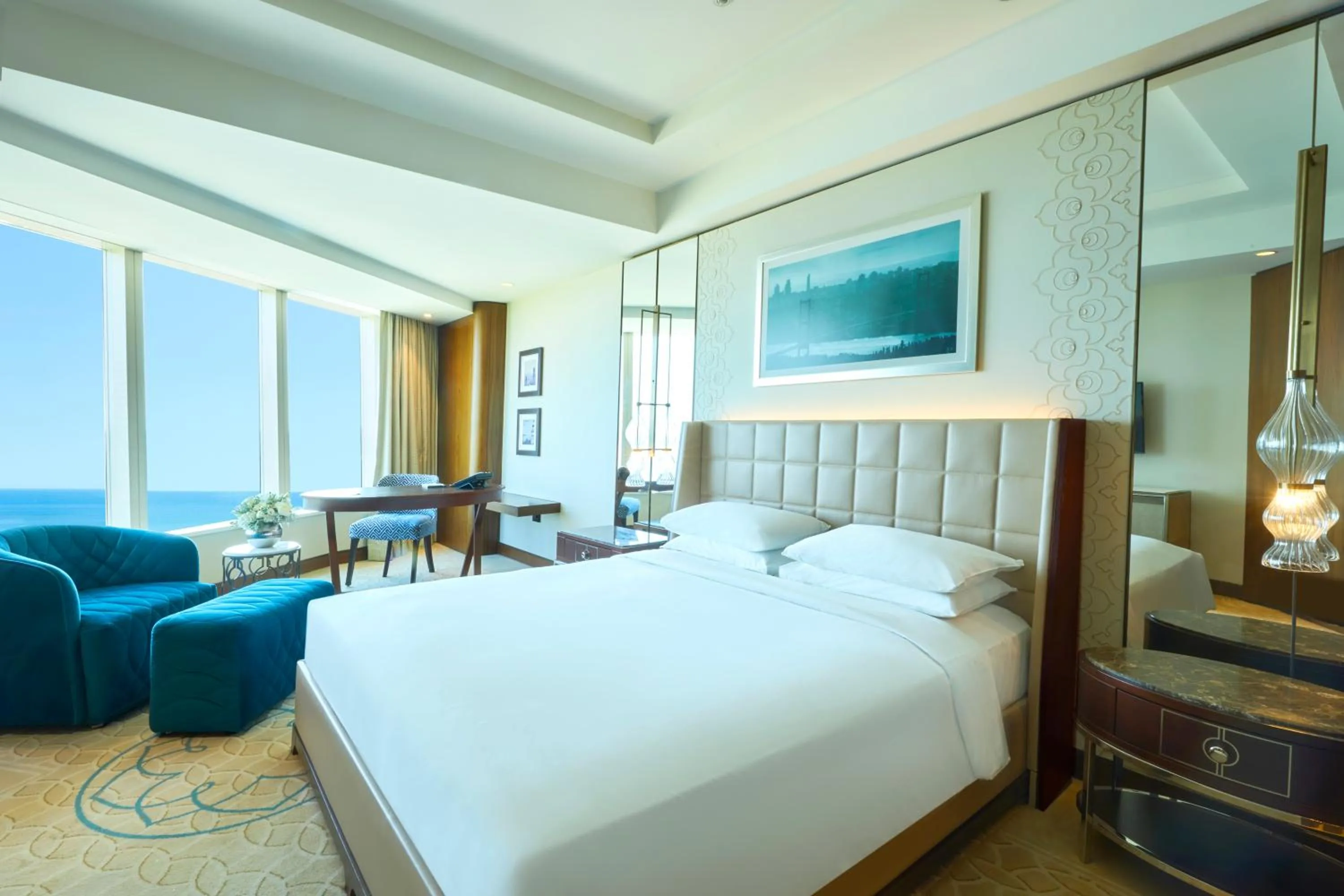 Bed in Hyatt Regency Istanbul Atakoy