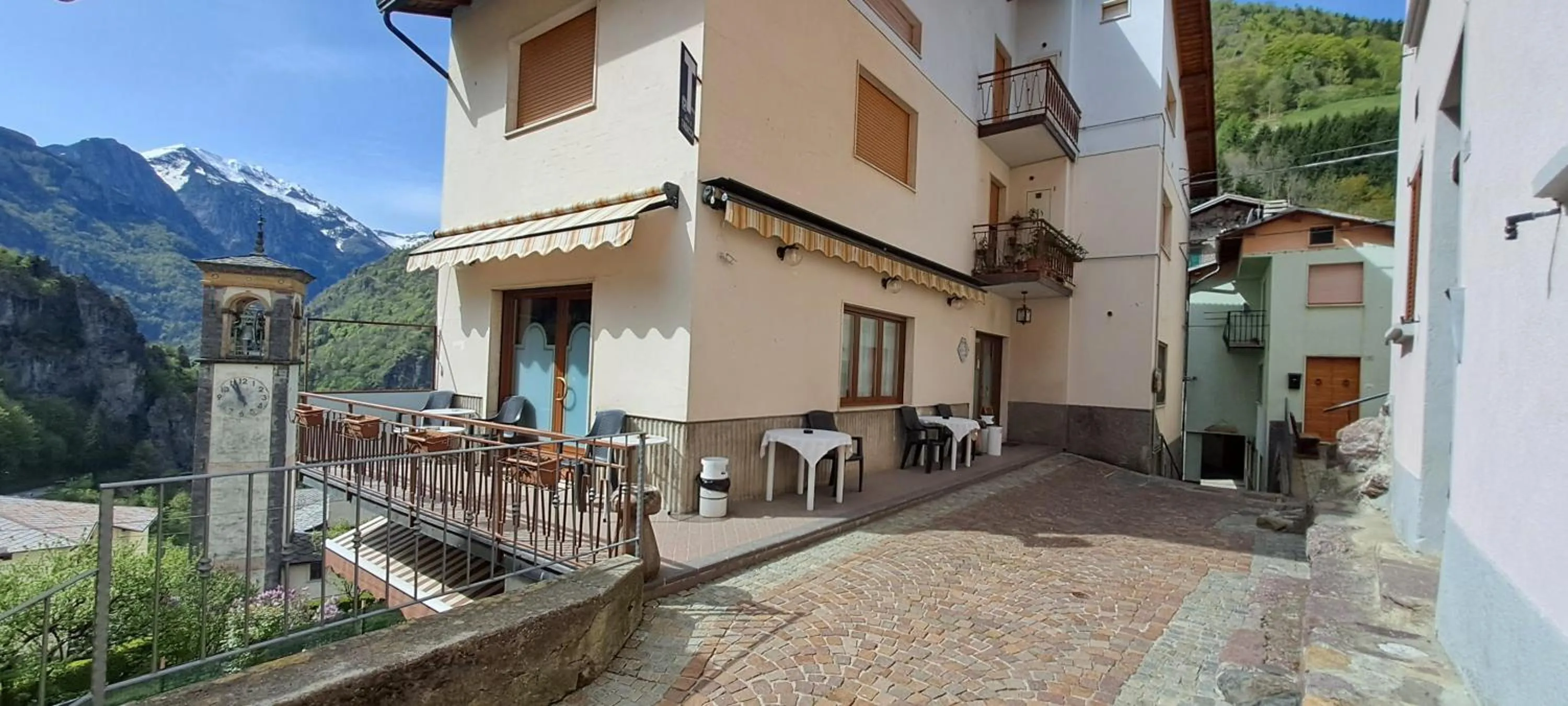 Restaurant/places to eat in ALBERGO DIFFUSO ORNICA NEL CUORE