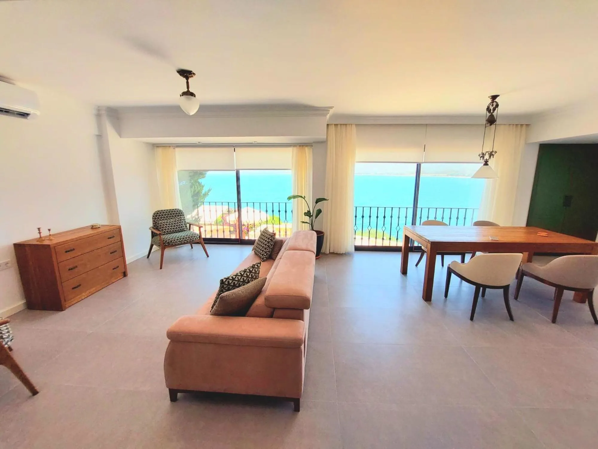 Living room in Ece Hotel Sovalye Island