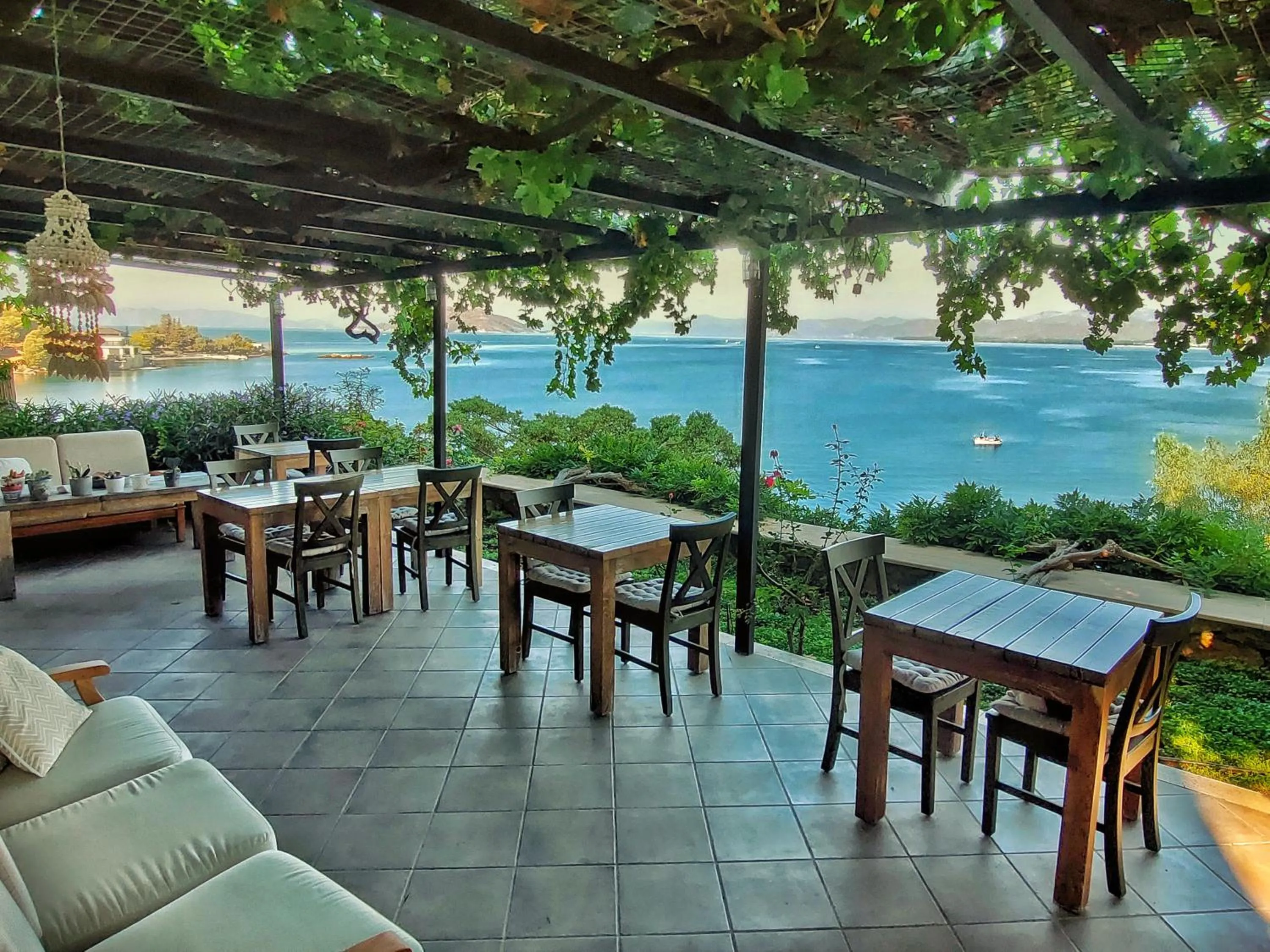 Lobby or reception in Ece Hotel Sovalye Island