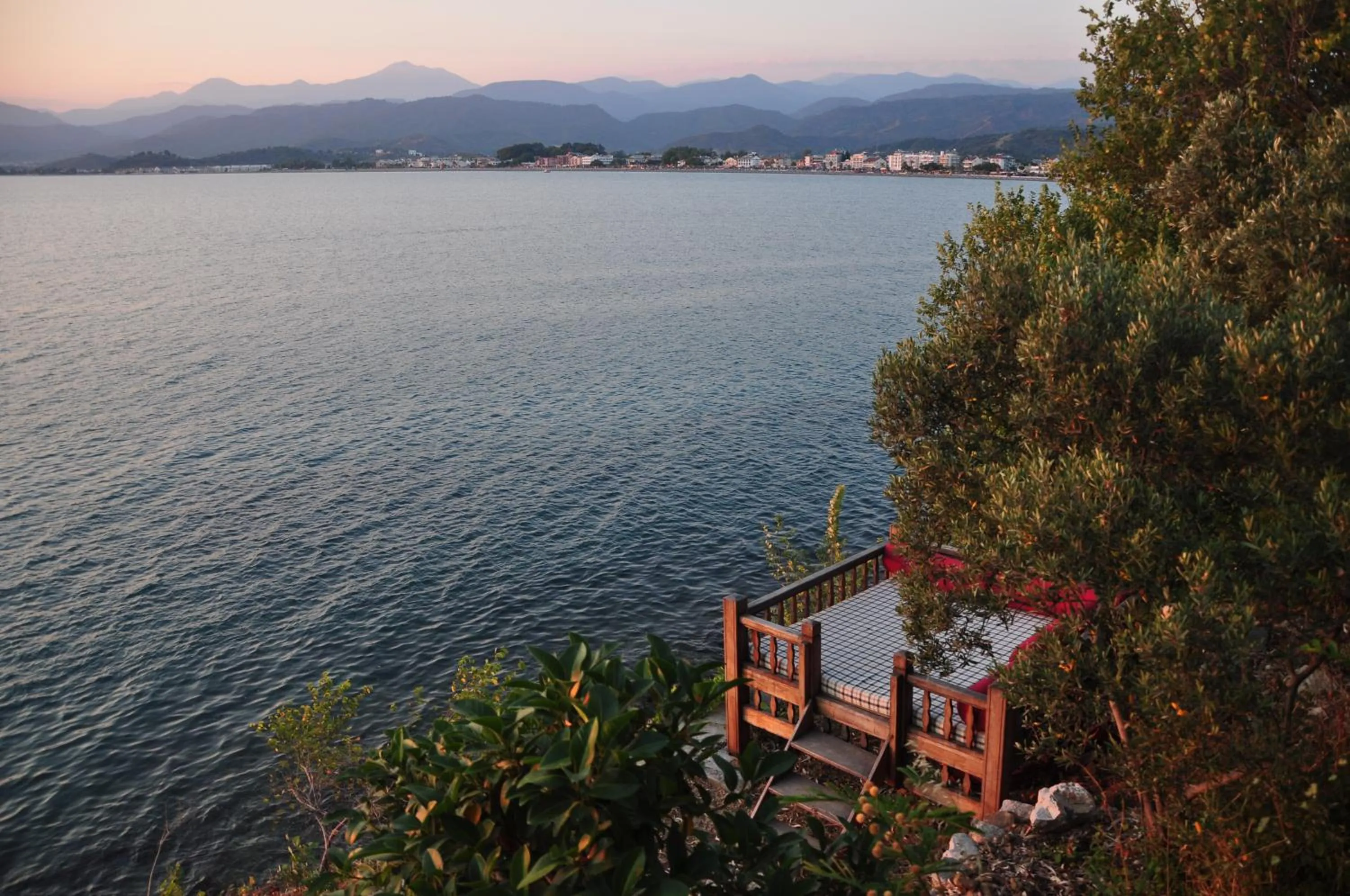 Beach in Ece Hotel Sovalye Island