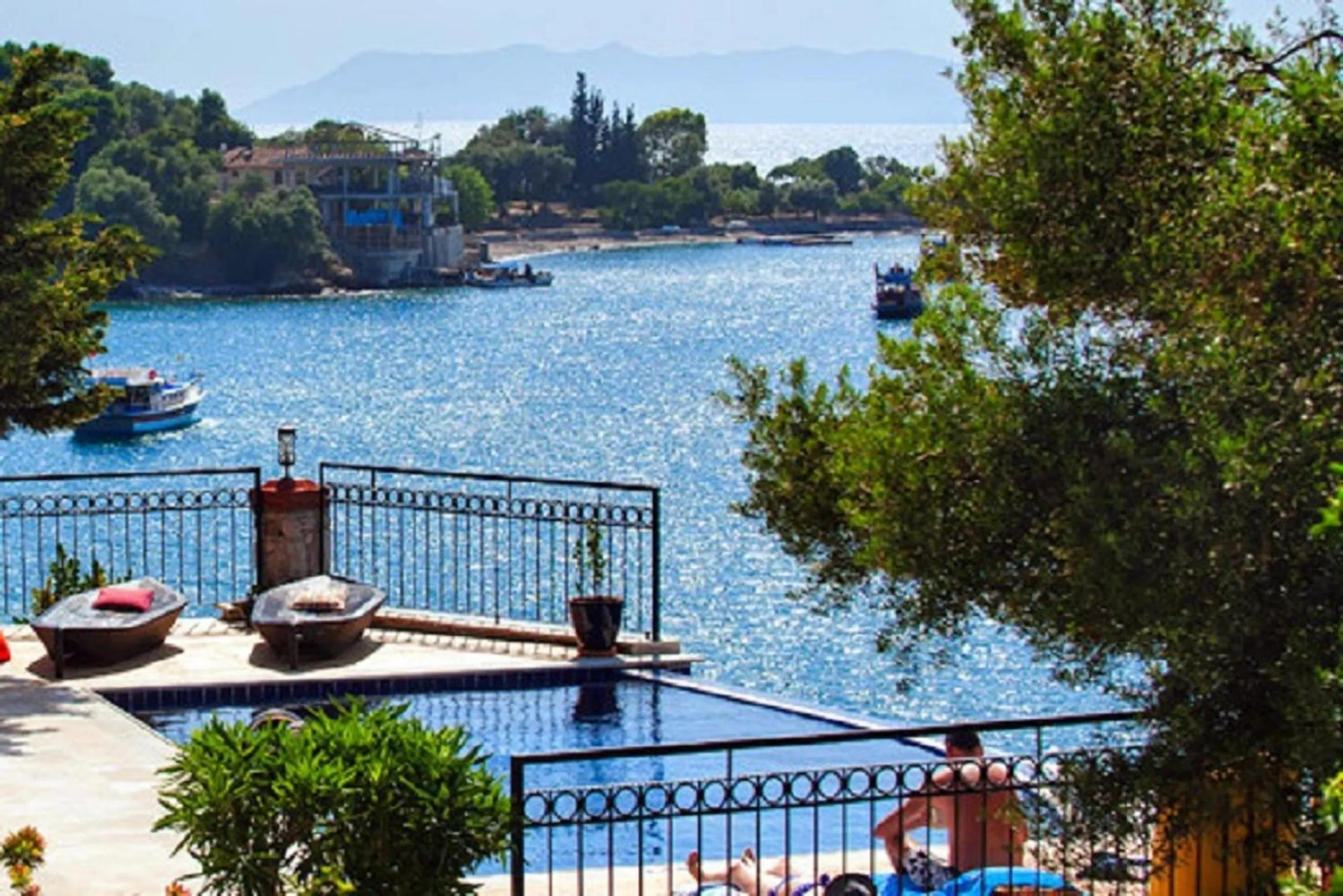 Swimming pool in Ece Hotel Sovalye Island