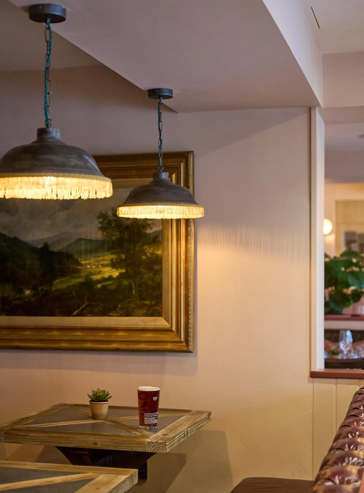 Lounge or bar in The White Horse - A Heartwood Inn