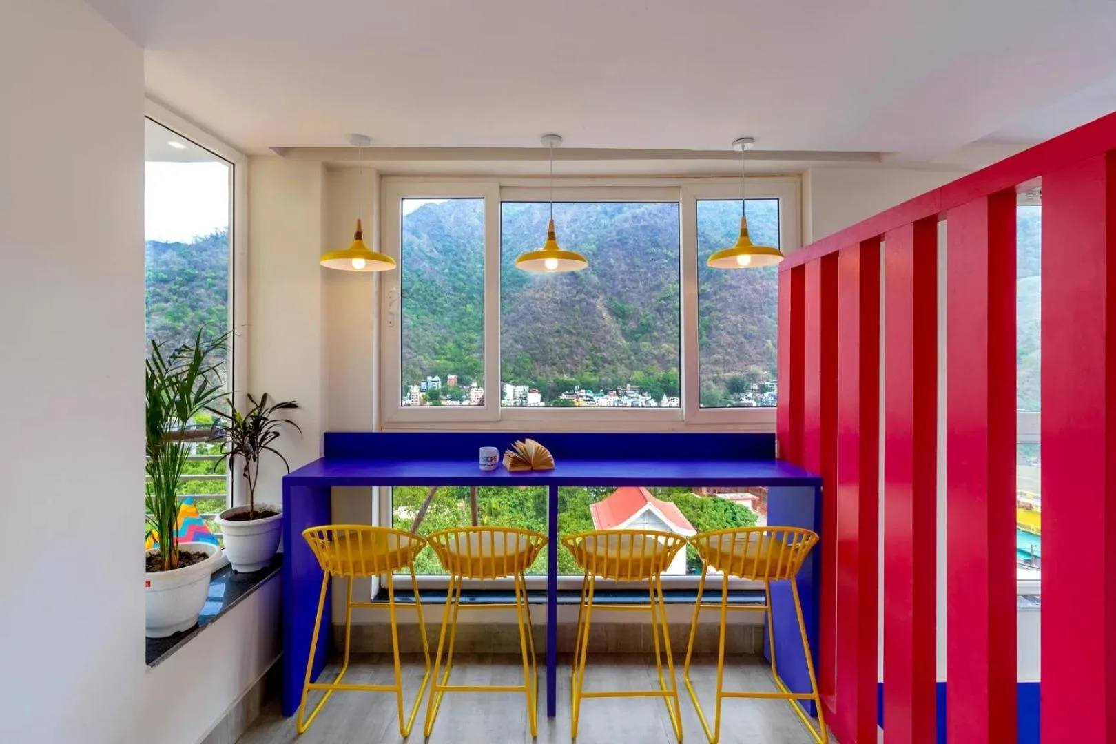 goSTOPS PLUS Rishikesh Tapovan