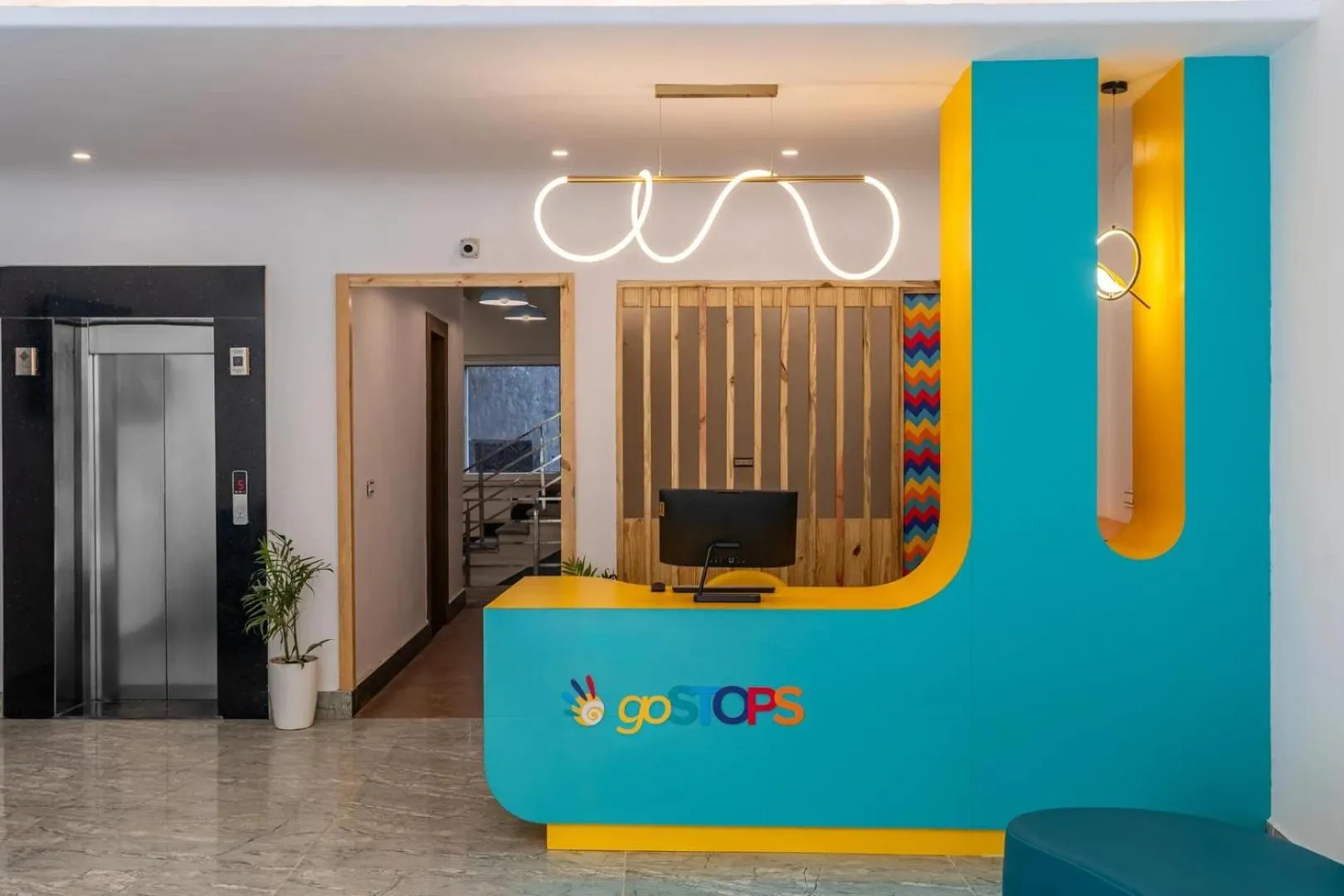 goSTOPS PLUS Rishikesh Tapovan