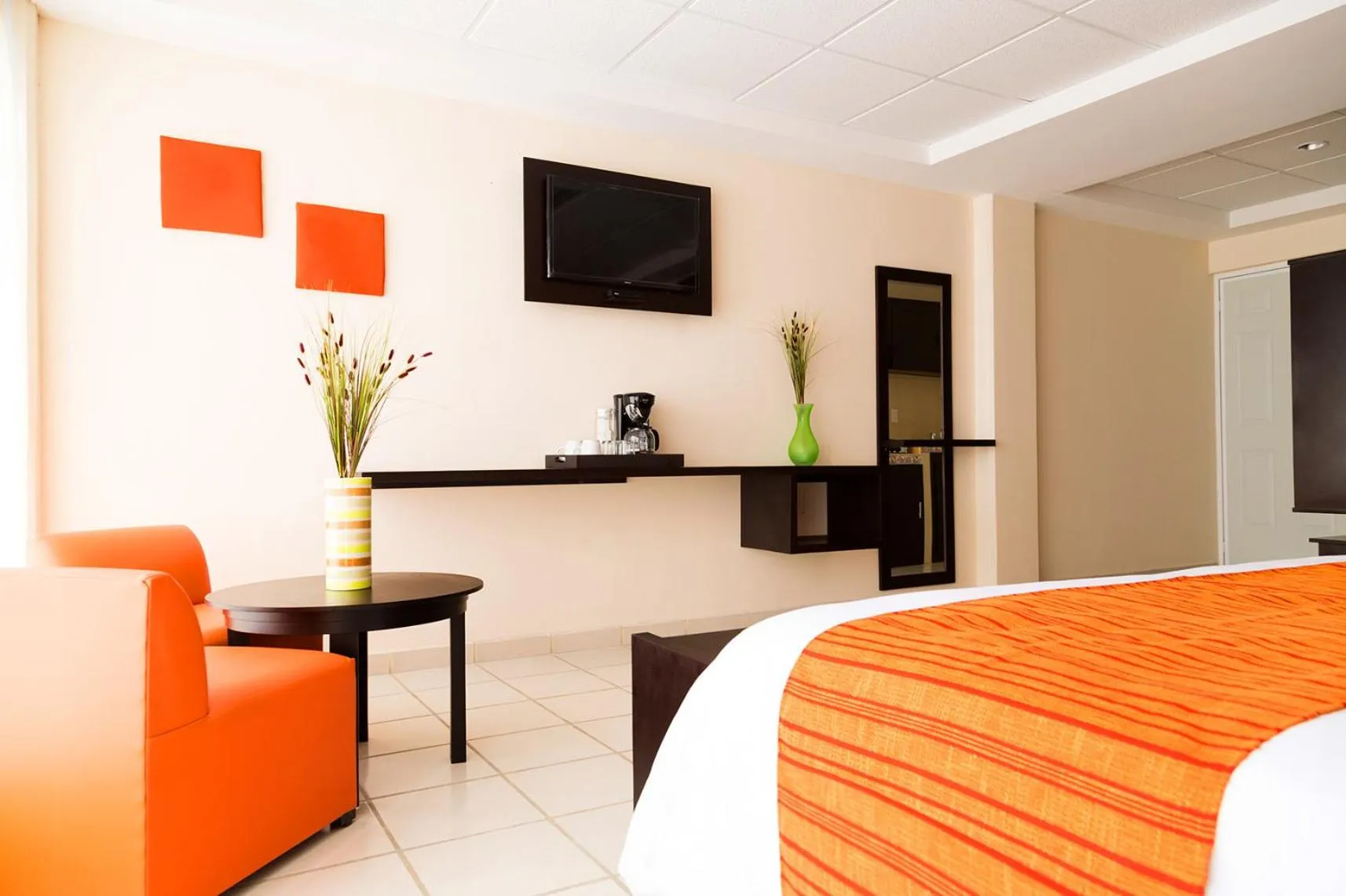 Bed in Inn Express Hotel Tula