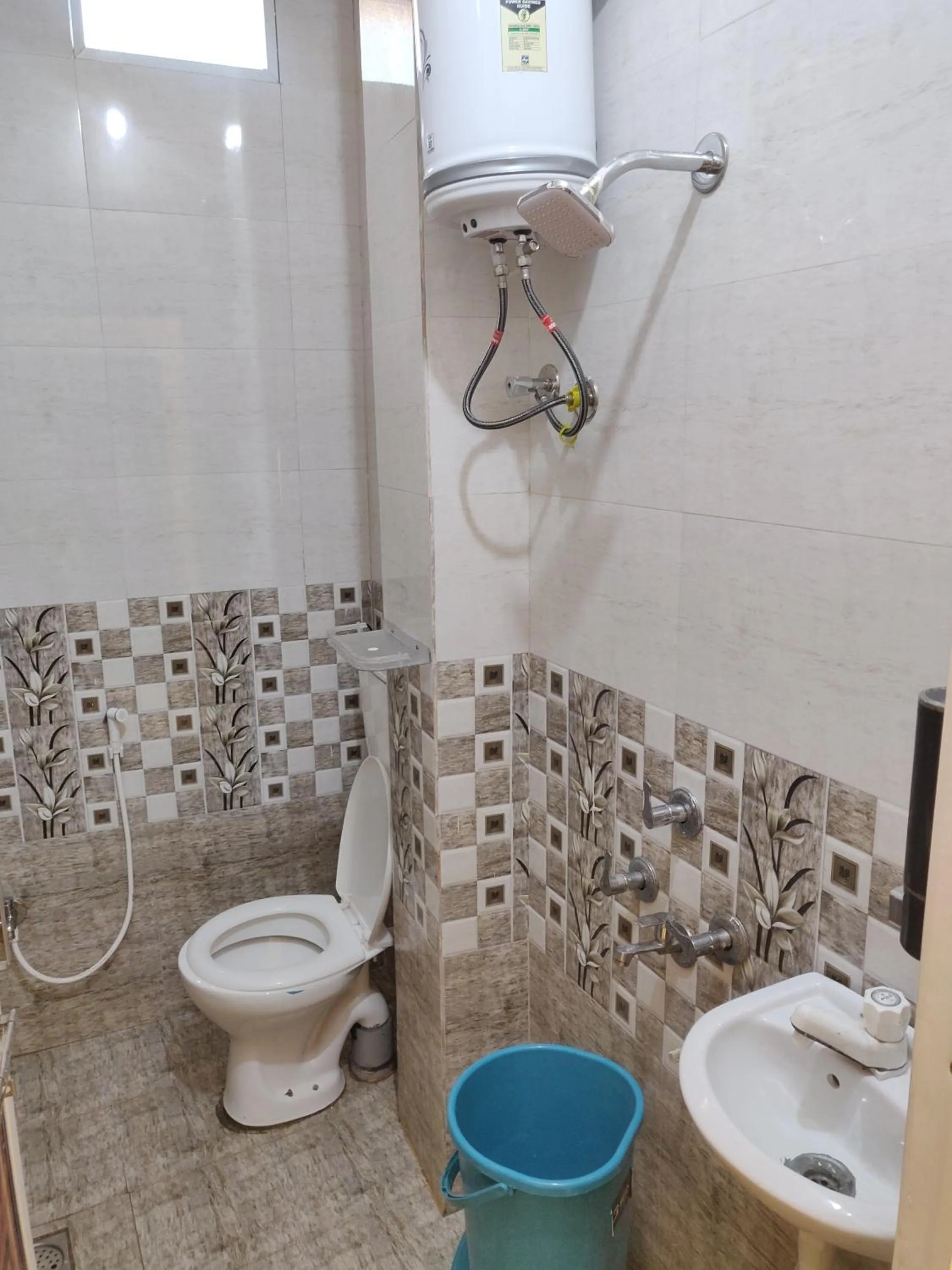 Bathroom in Hotel Aagman Palace - Near Mahakal Temple