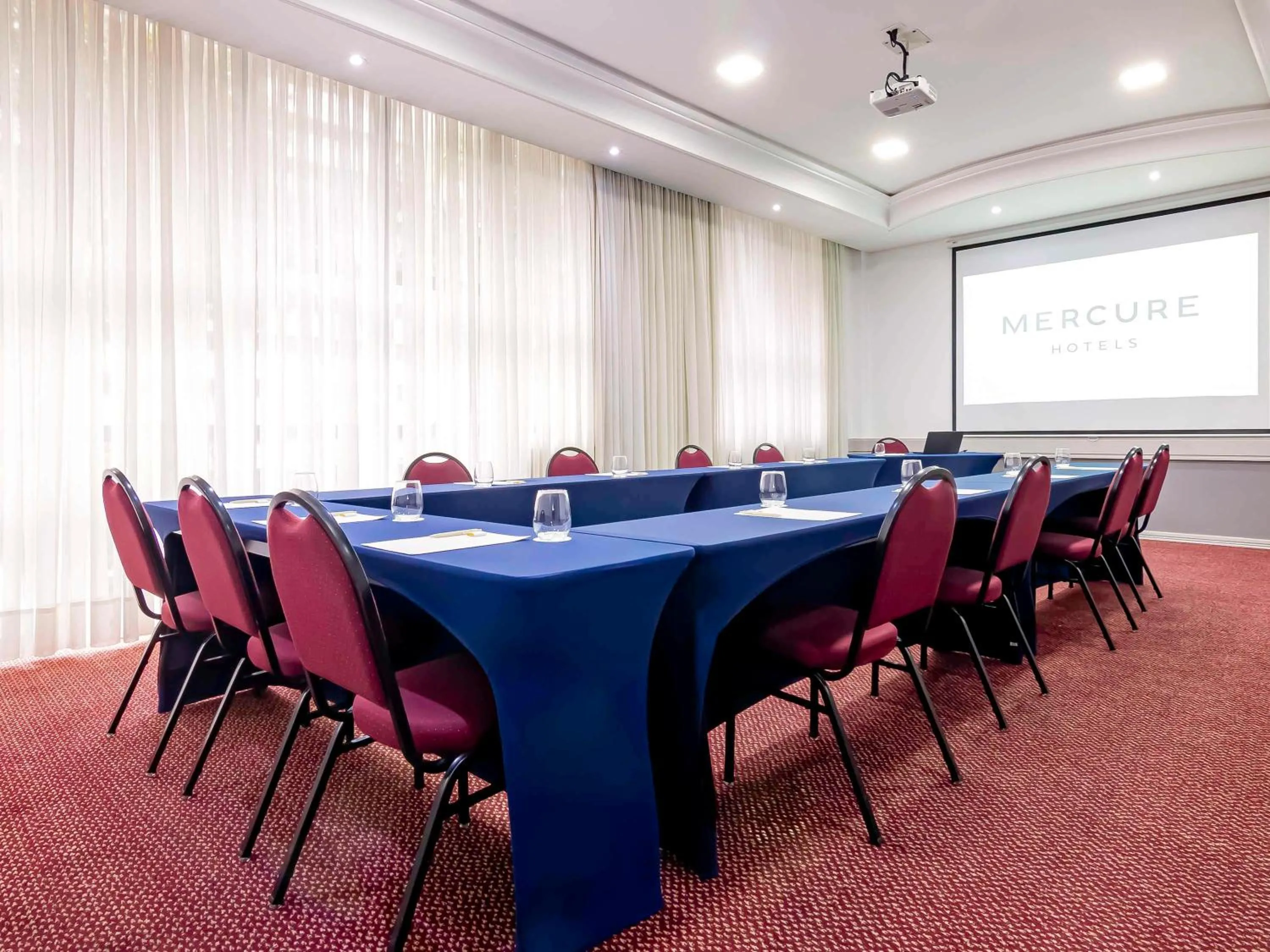 Meeting/conference room in Mercure Curitiba 7 de Setembro