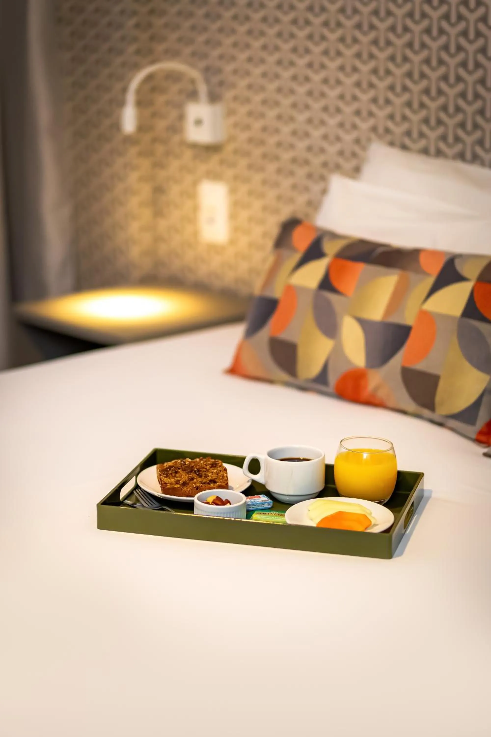 Photo of the whole room, Bed in Mercure Curitiba 7 de Setembro