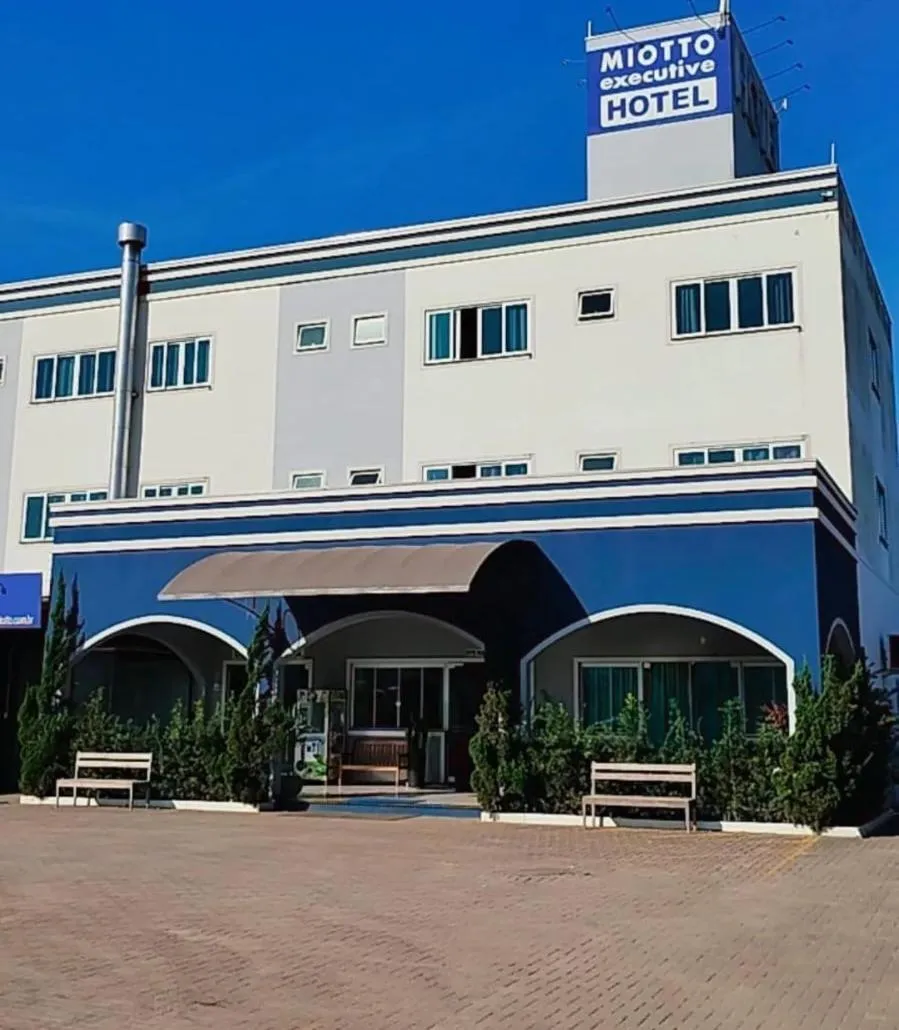 Property building in Miotto Executive Hotel