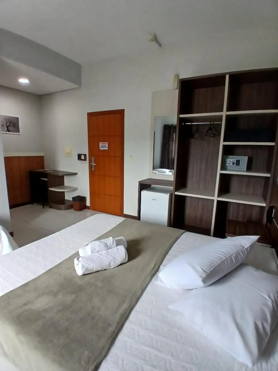 Bed in Miotto Executive Hotel