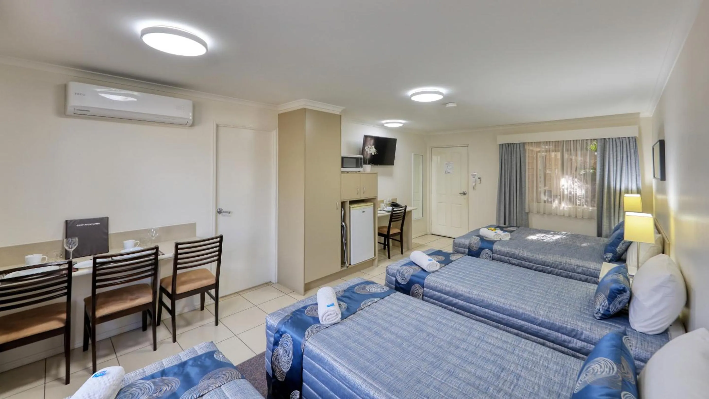 Bed in Chinchilla White Gums Motor Inn