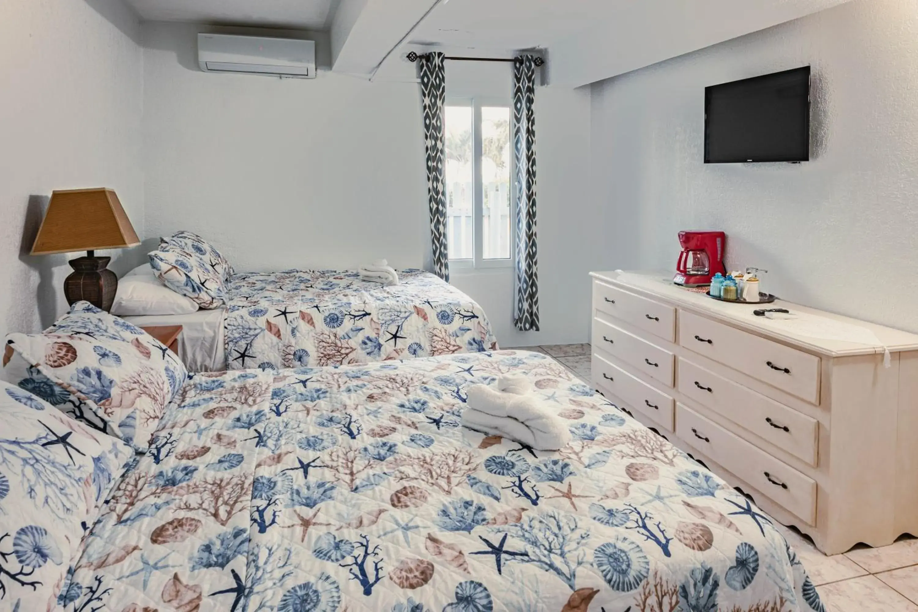 Standard Double or Twin Room in Bonefish Hotel Standard Double or Twin Room in Bonefish Hotel