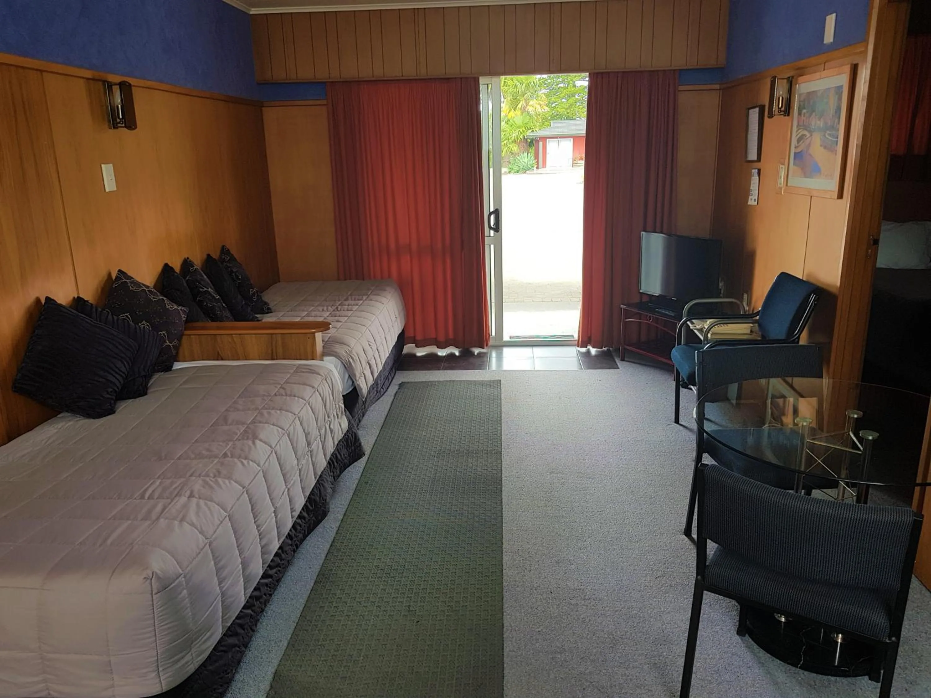 Bed in Vista Motor Lodge