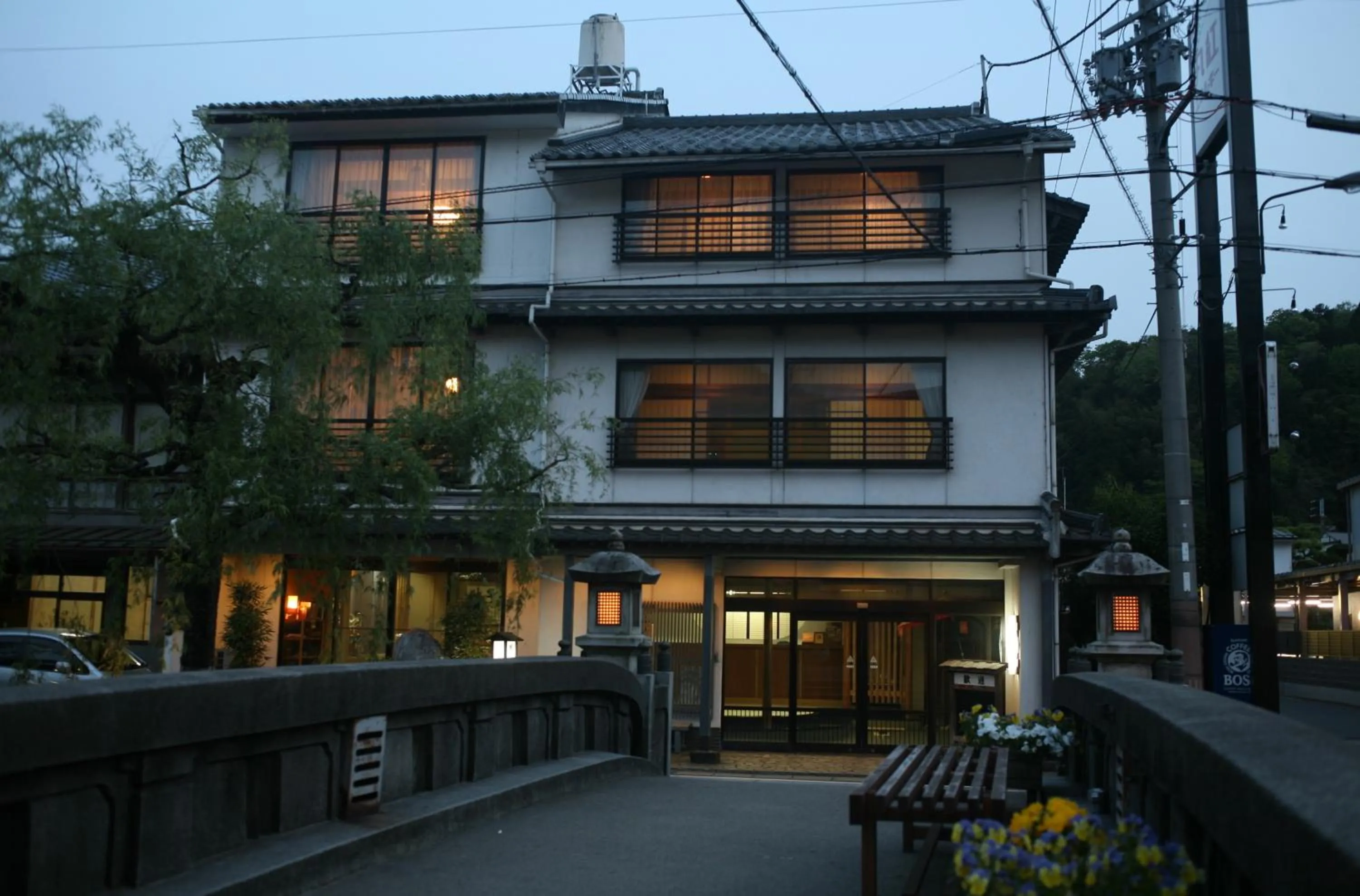 Facade/entrance in Kinosaki Onsen Kawaguchiya Honkan