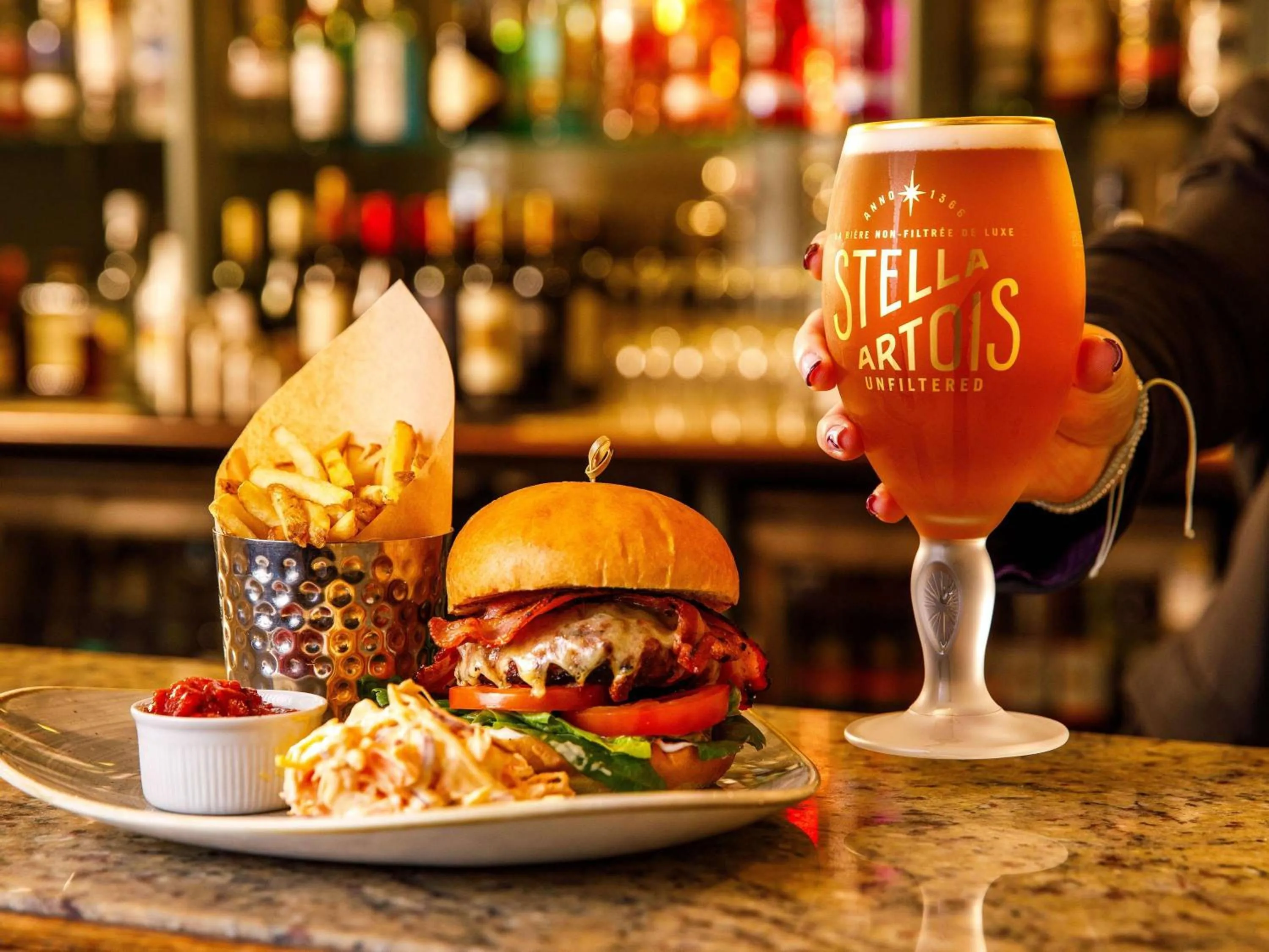 Restaurant/places to eat in Sunday Box Hill Burford Bridge Hotel