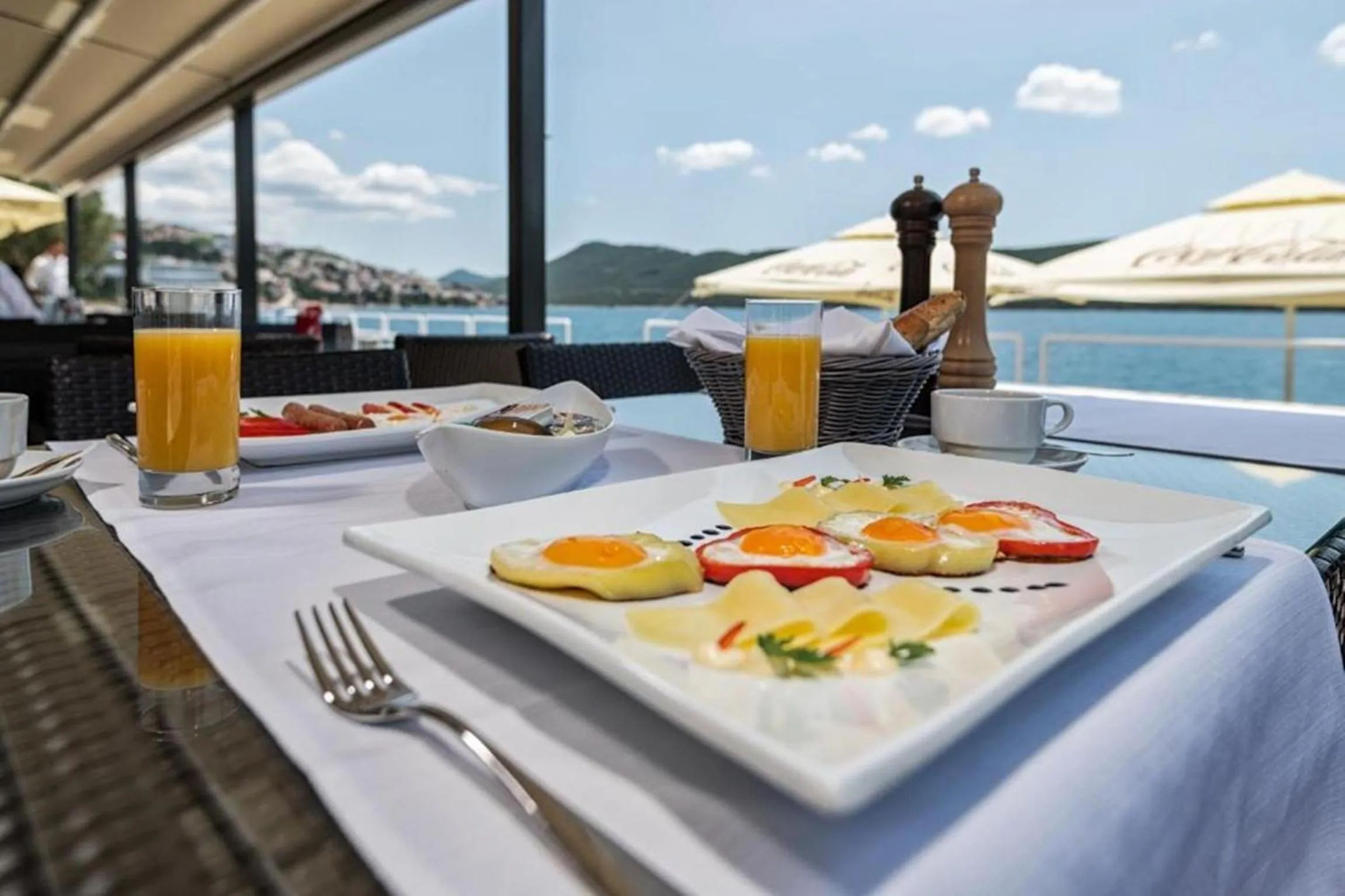 Restaurant/places to eat in Hotel Novum