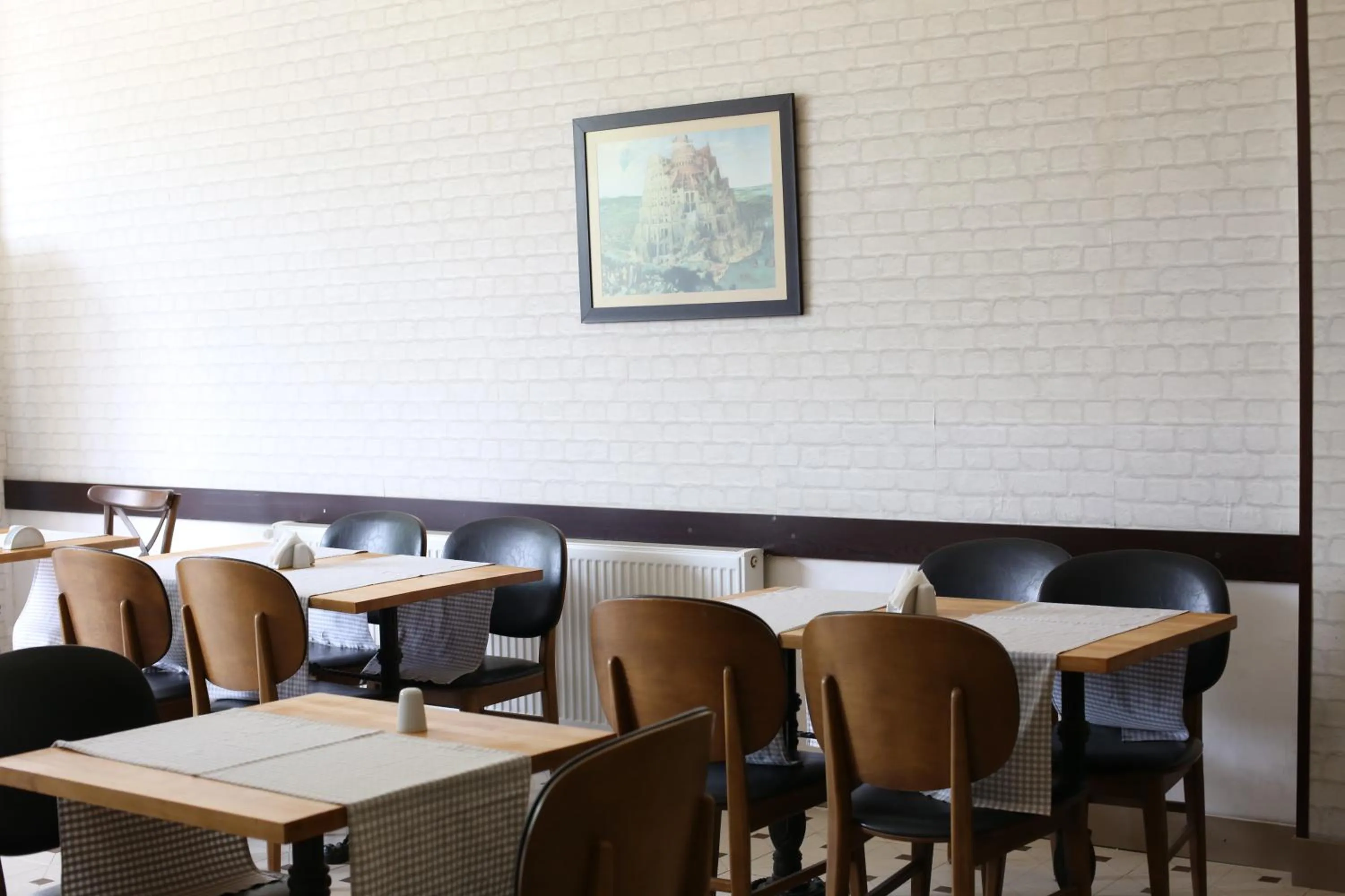 Breakfast in Maidos suites