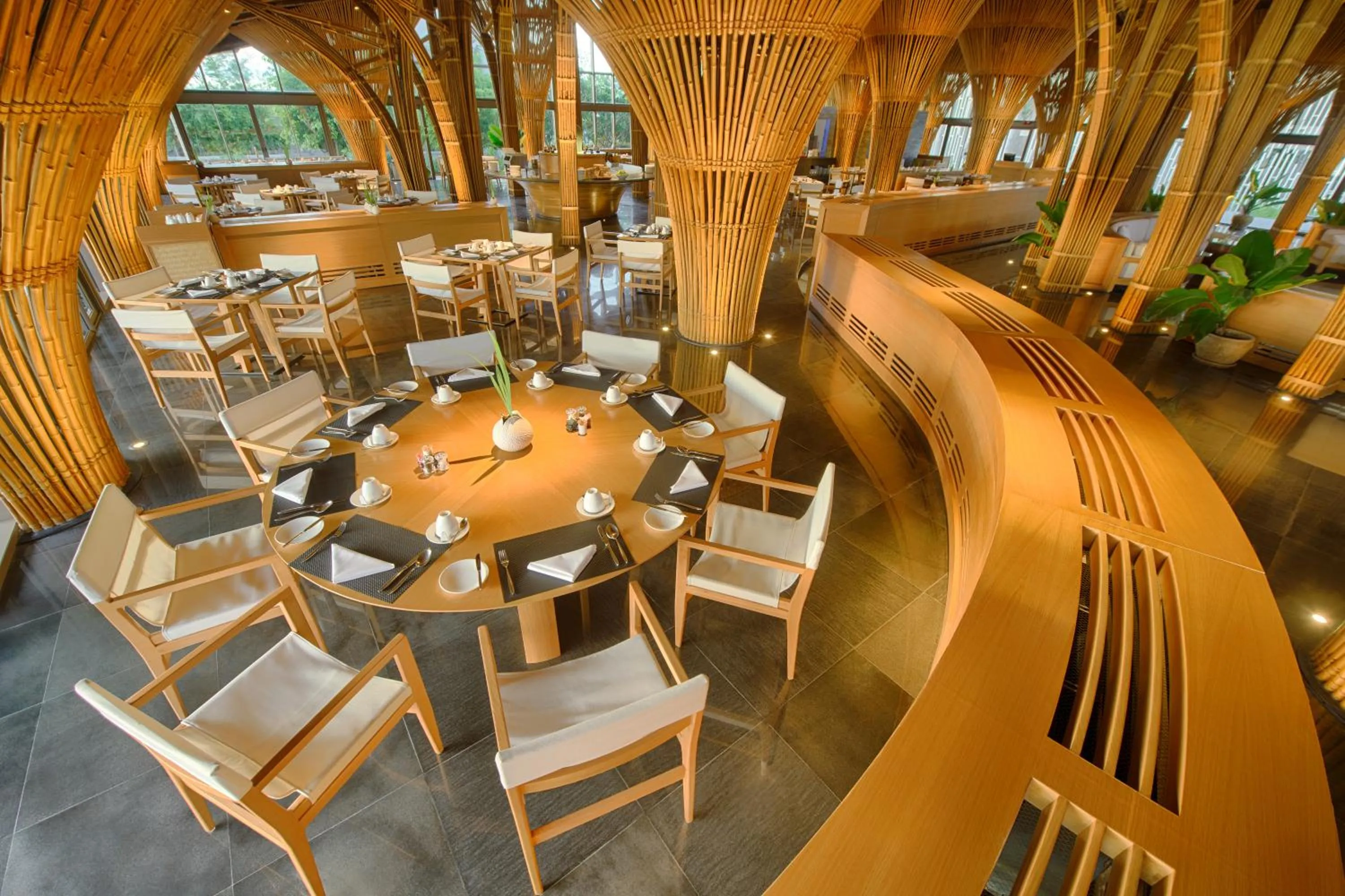 Restaurant/places to eat in Naman Retreat