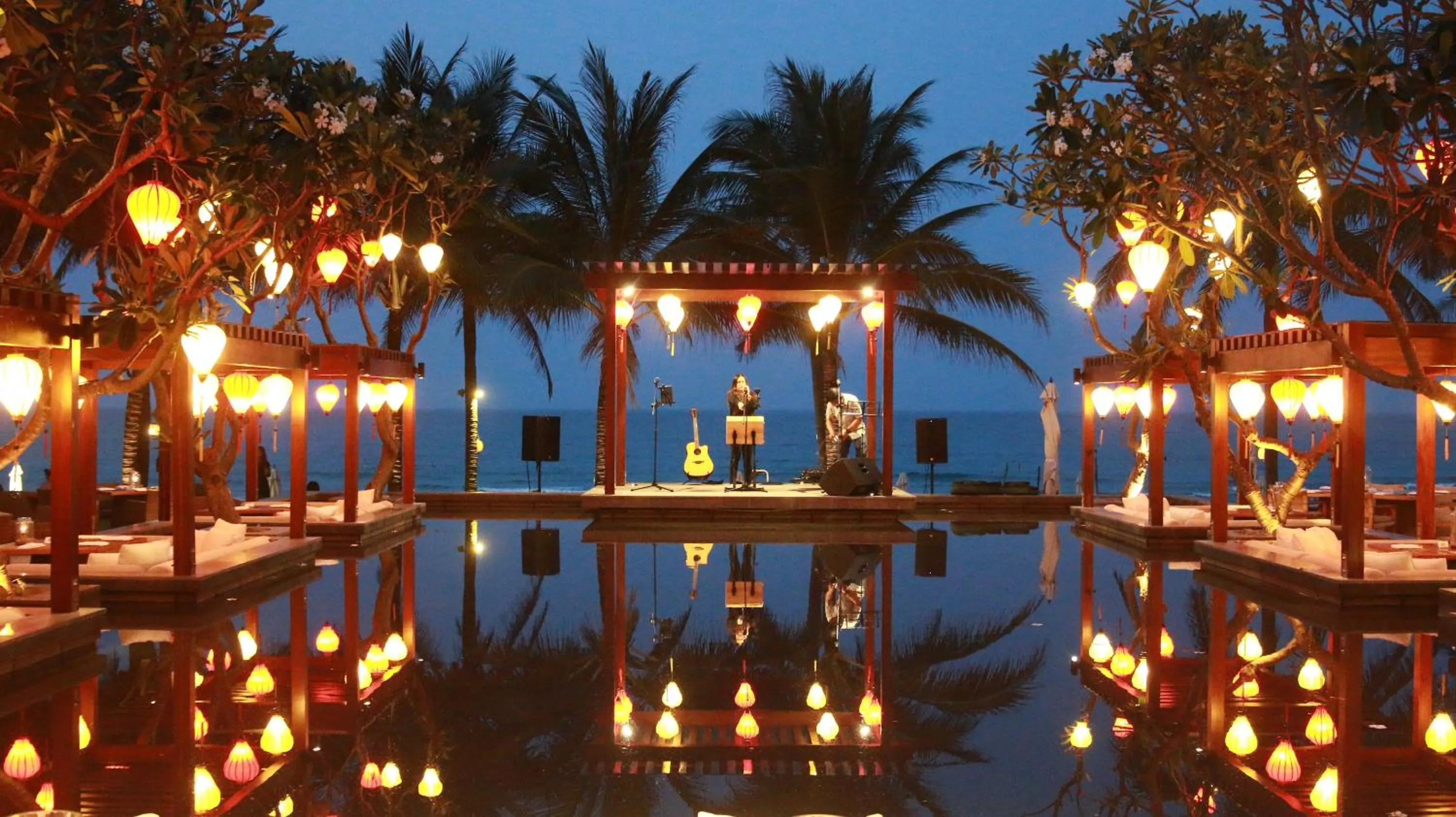 Evening entertainment in Naman Retreat