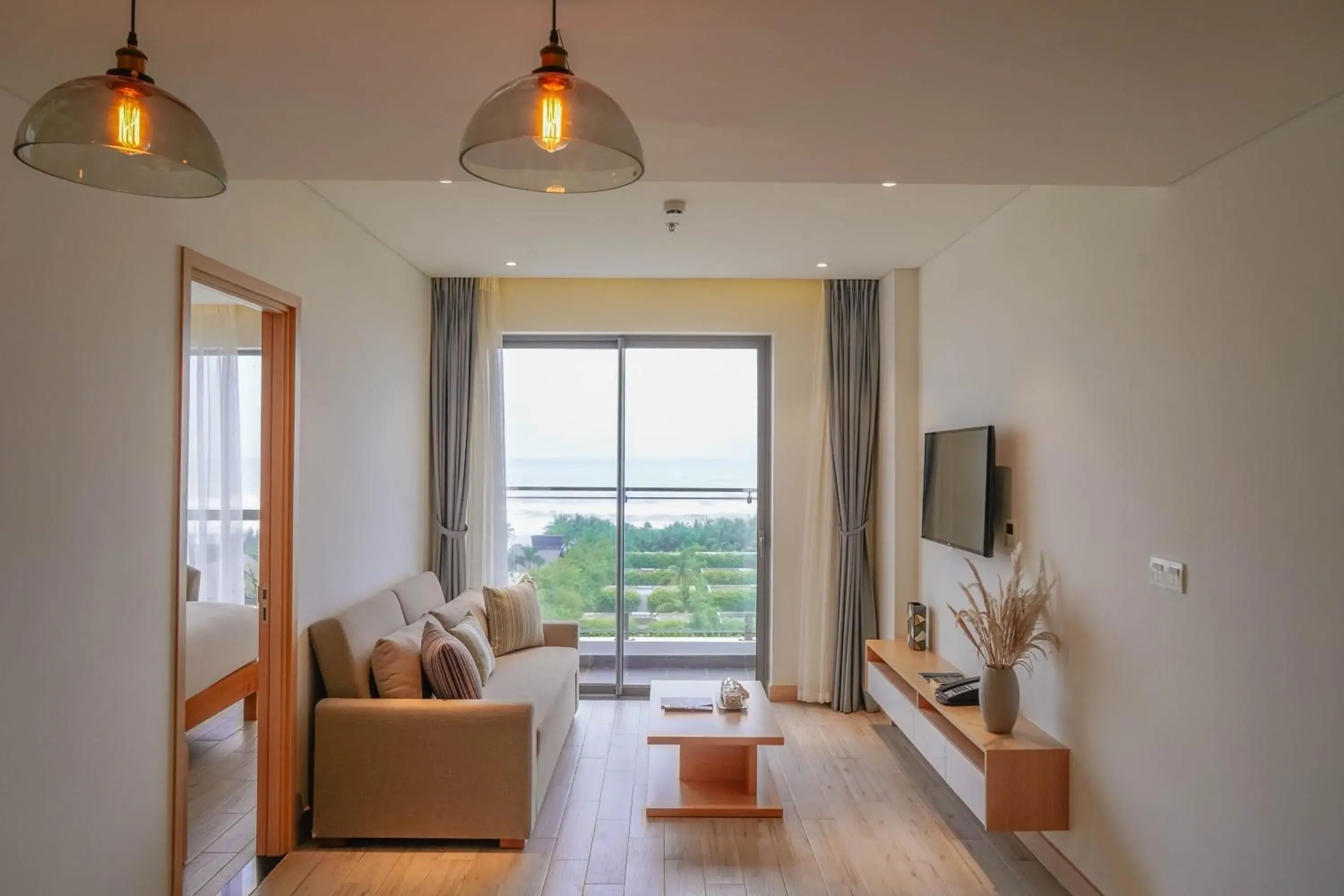 One-Bedroom Apartment with Balcony and View in Naman Retreat One-Bedroom Apartment with Balcony and View in Naman Retreat