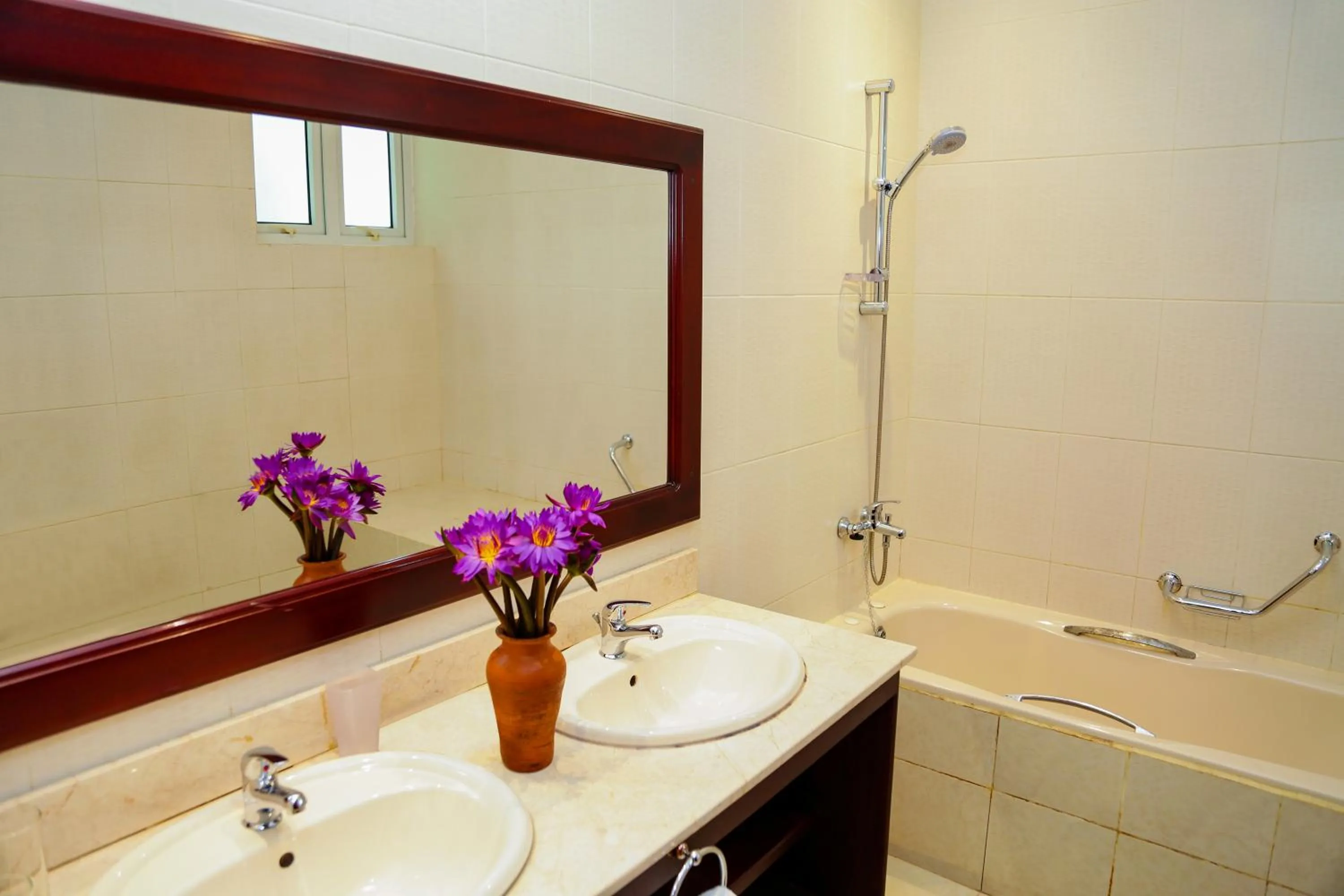 Bathroom in Waterside Bentota