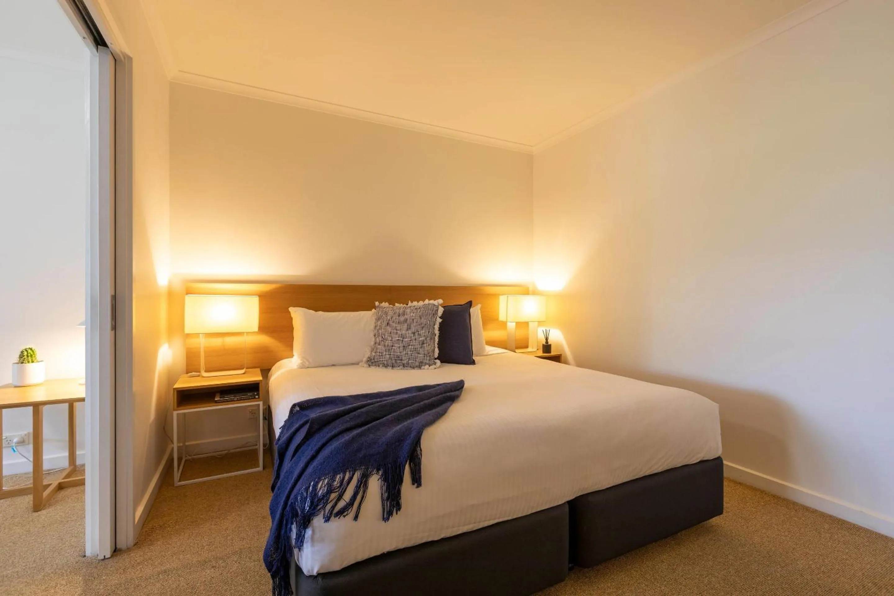 Bedroom, Bed in MainStay Suites Williamstown