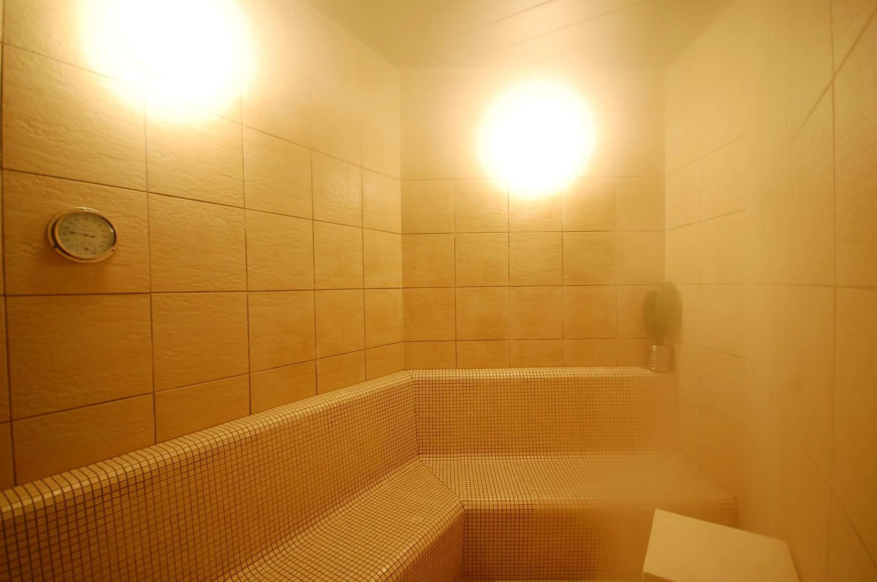 Steam room in Anshin oyado Tokyo Man Ginza Shimbashi Station